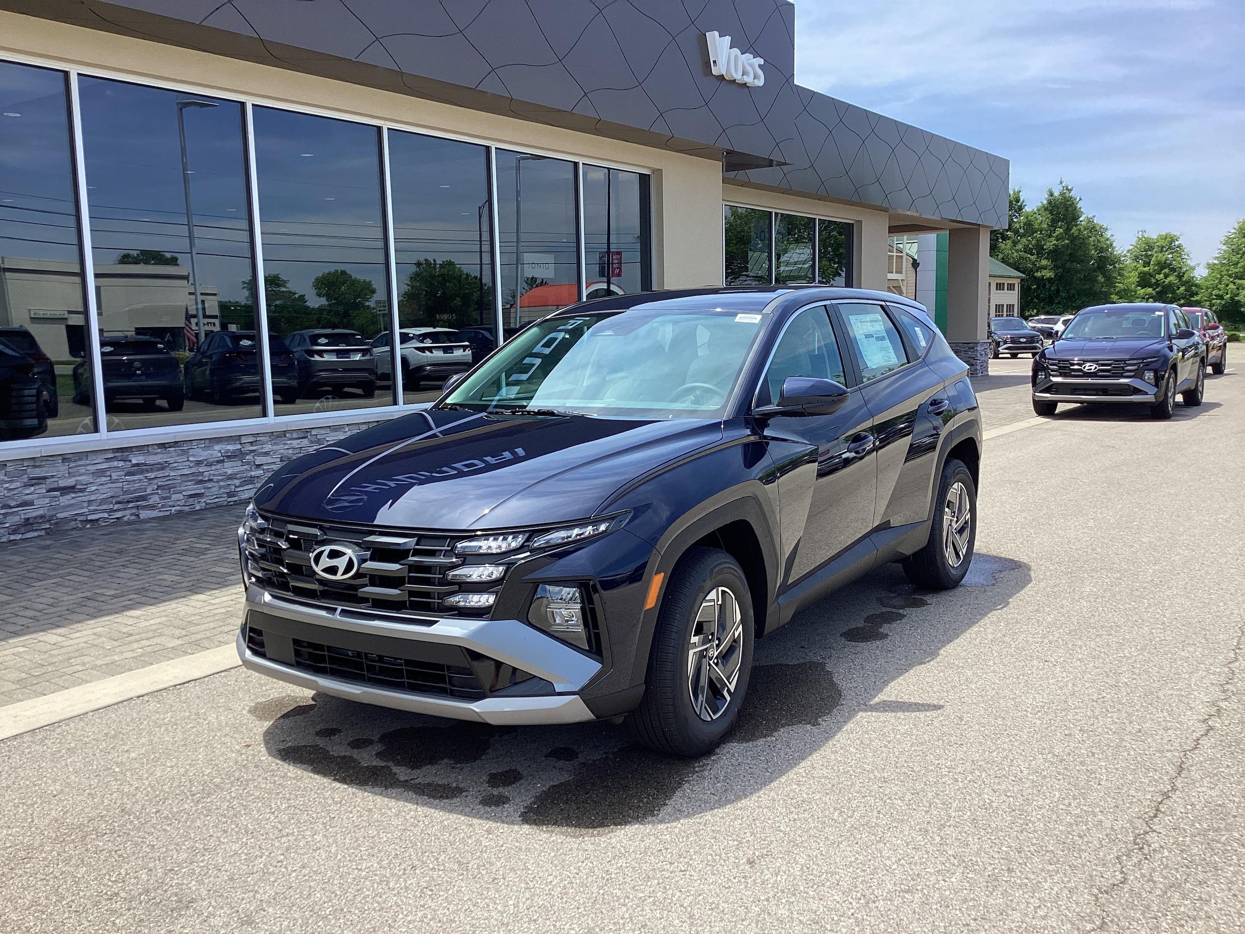 2026 Hyundai Tucson Hybrid Blue, photo 4 of 12