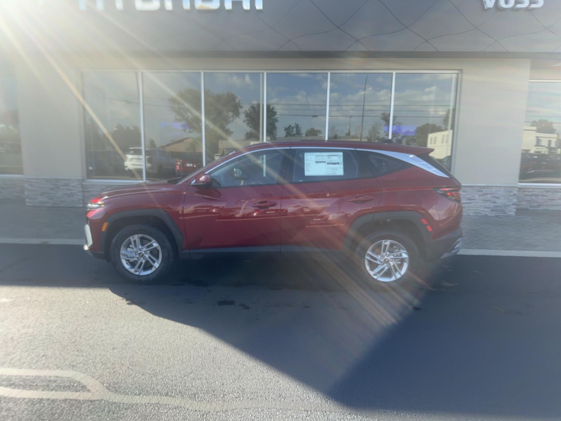 2026 Hyundai Tucson SE AWD, photo 9 of 12