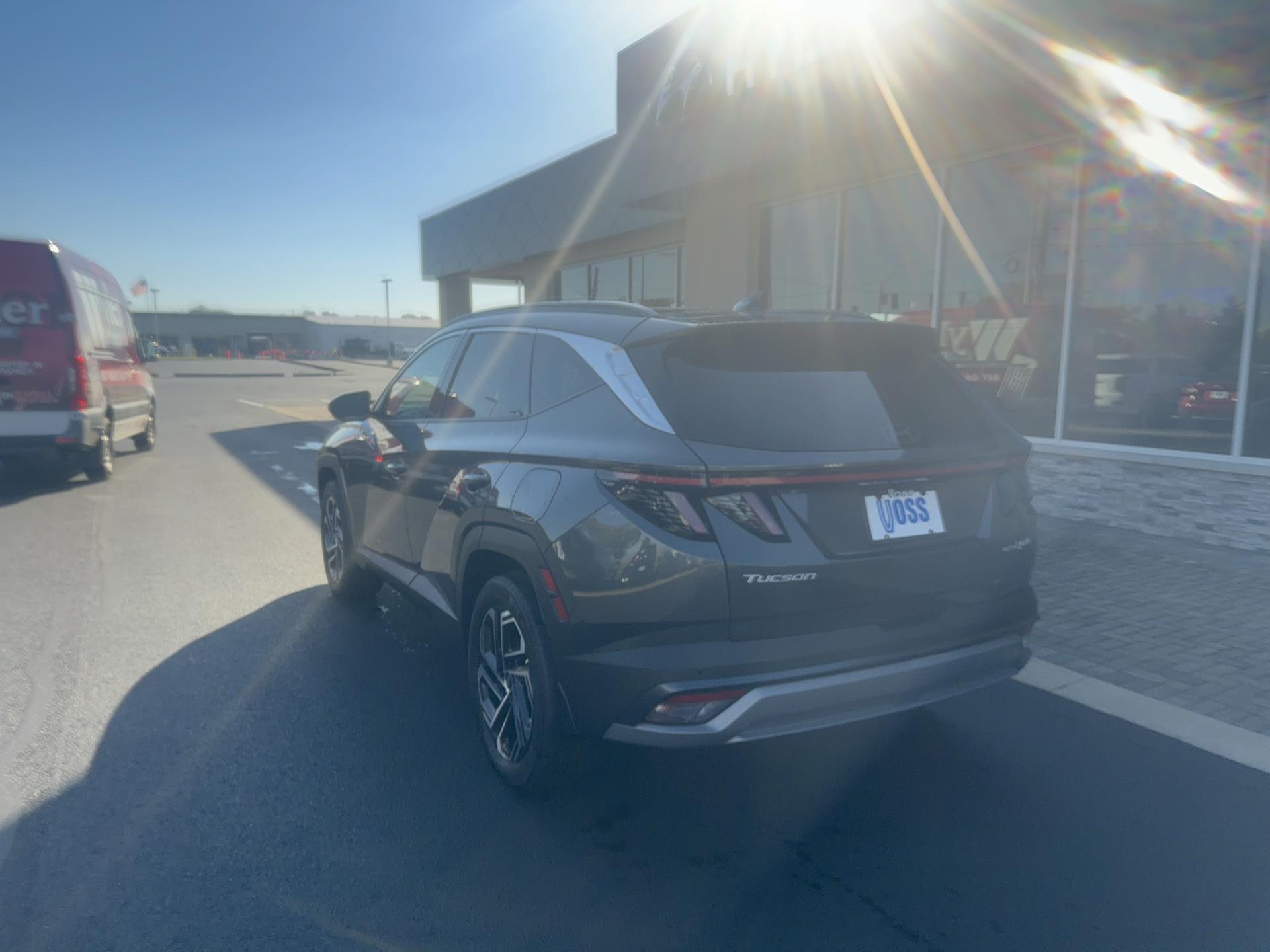 2026 Hyundai Tucson Hybrid Limited, photo 11 of 12