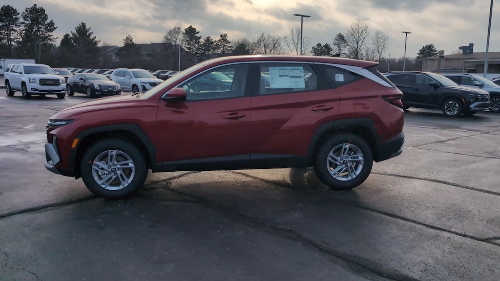 New 2026 Hyundai Tucson SE AWD SUV