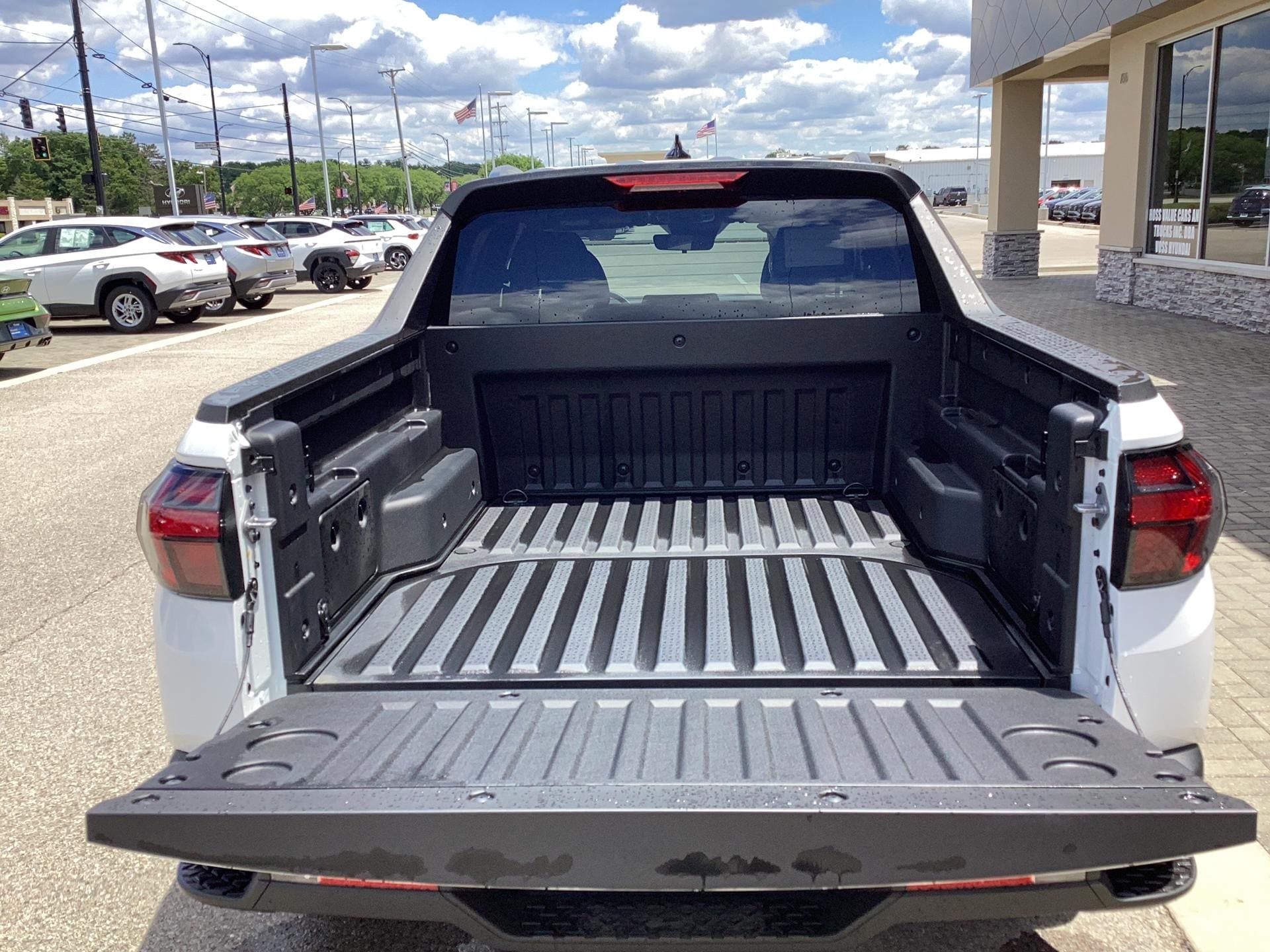 2026 Hyundai Santa Cruz SEL AWD, photo 9 of 12