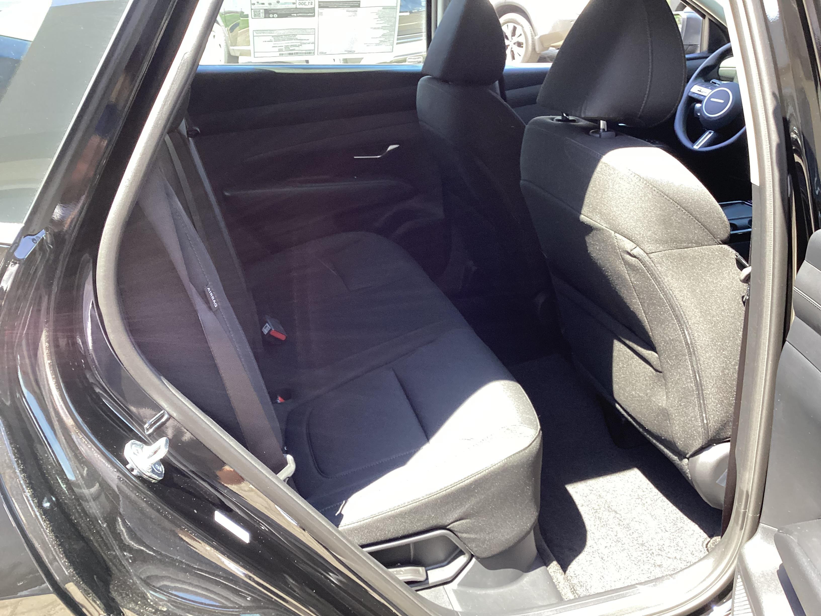 2026 Hyundai Tucson Hybrid Blue, photo 5 of 12