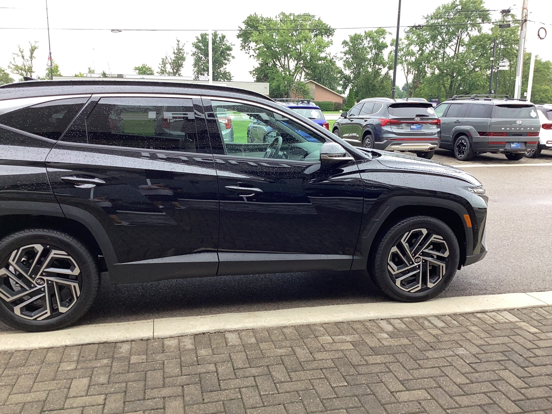 2026 Hyundai Tucson Limited, photo 2 of 12