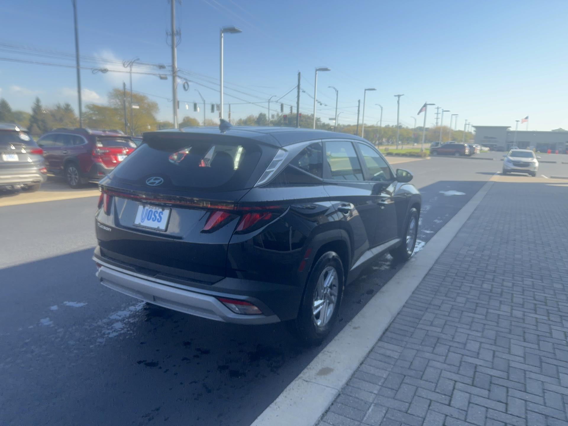 2026 Hyundai Tucson SE FWD, photo 6 of 12