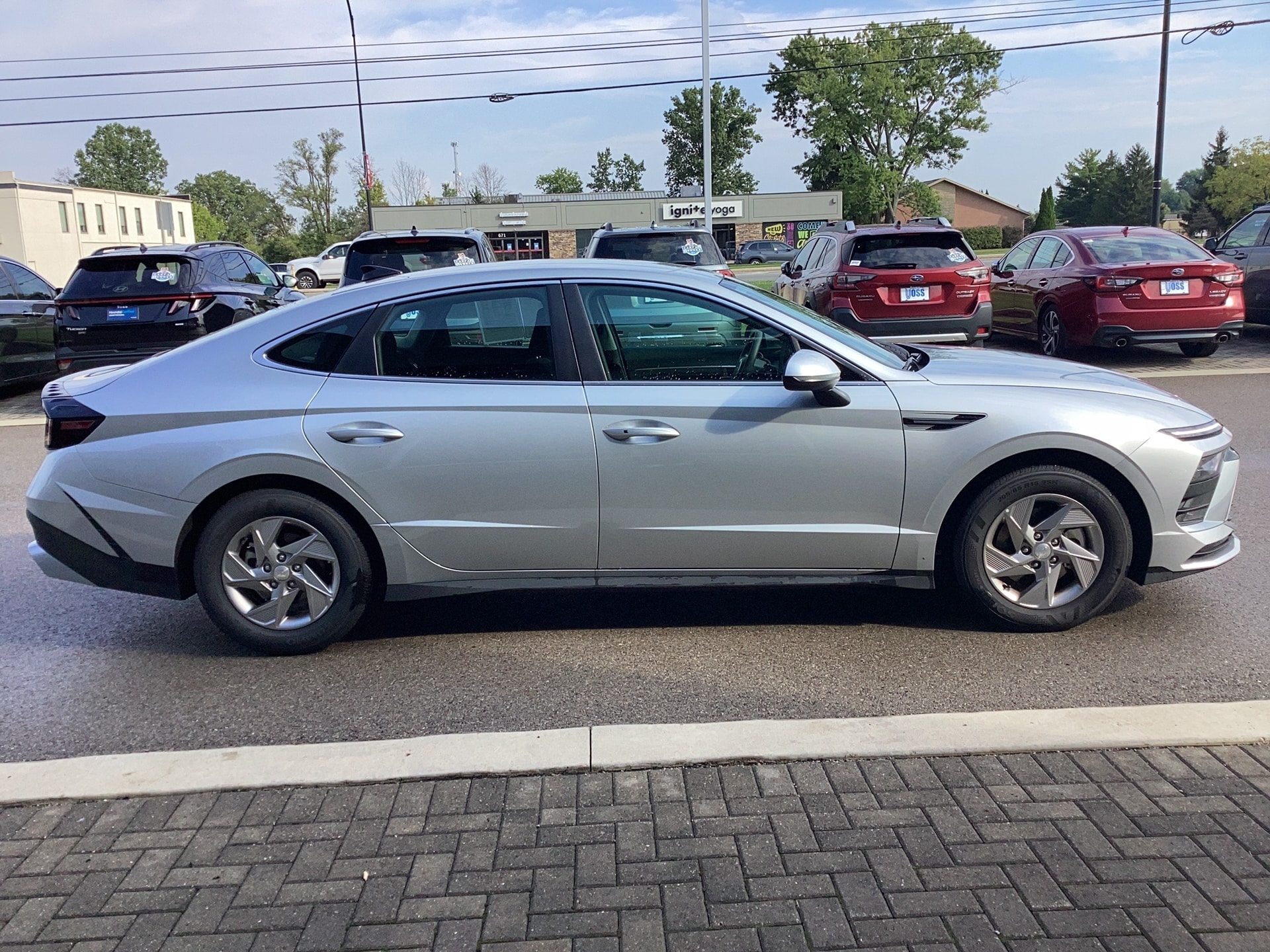 2026 Hyundai Sonata SE, photo 2 of 12