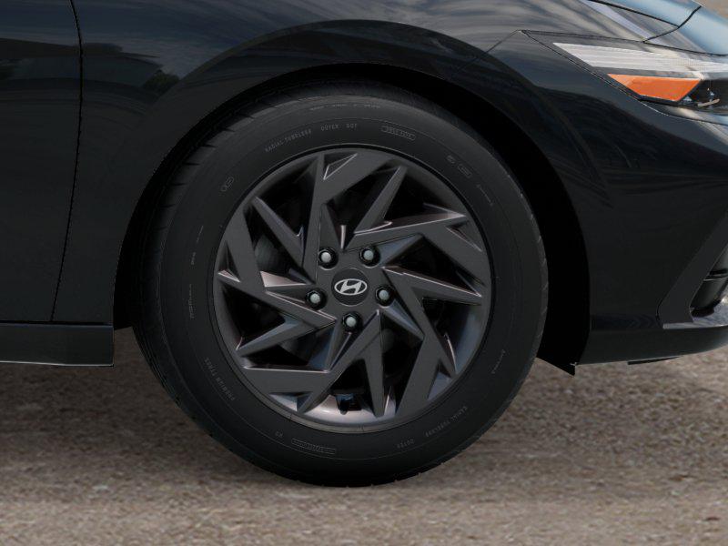 2026 Hyundai Elantra Hybrid Blue, photo 8 of 12