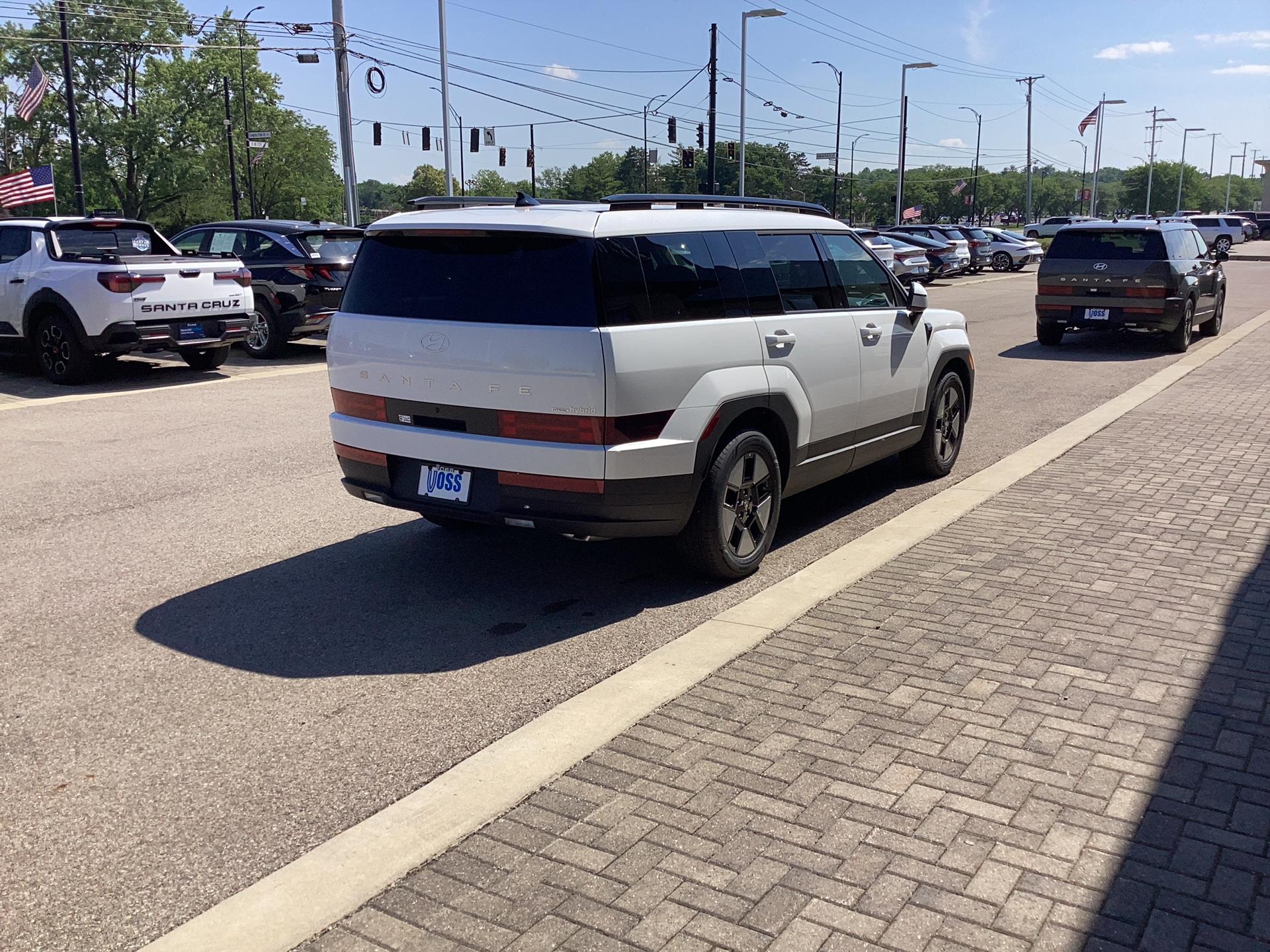 2026 Hyundai Santa Fe Hybrid SEL, photo 6 of 12