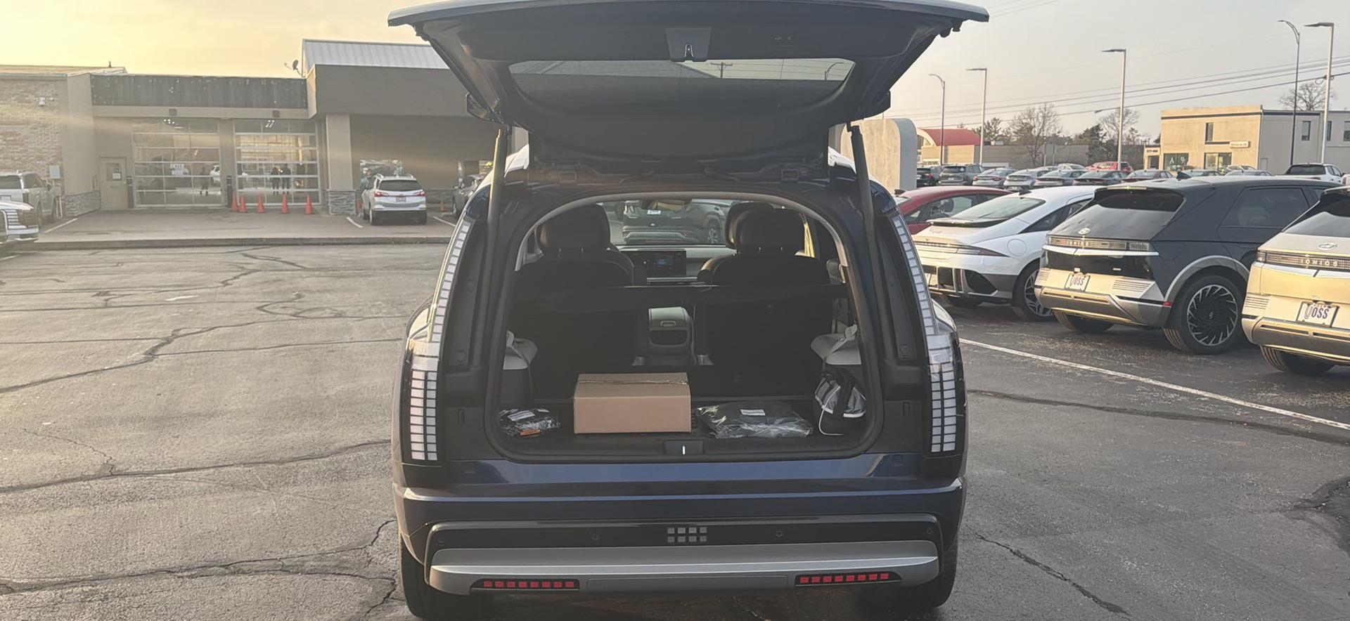 2026 Hyundai IONIQ 9 Performance Limited - Photo 8