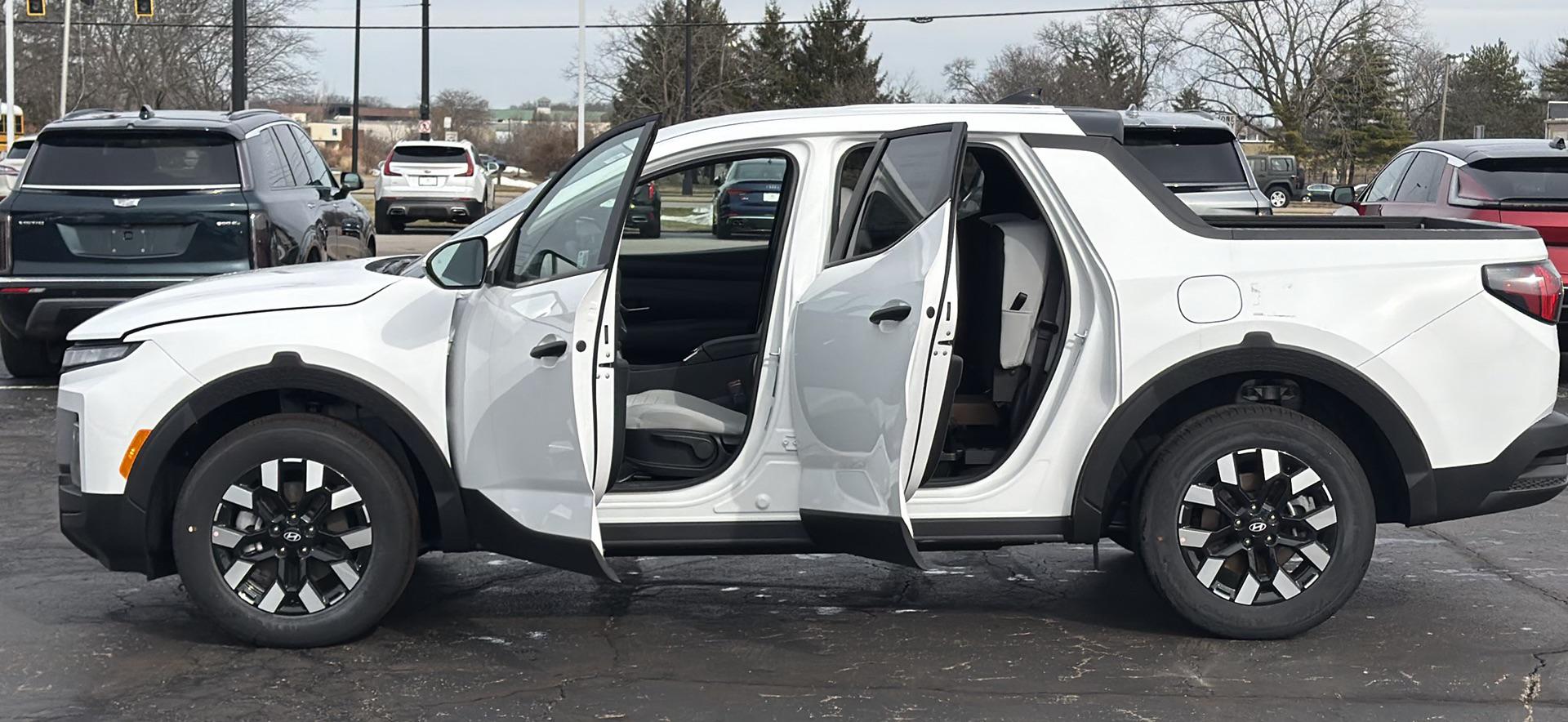 2026 Hyundai Santa Cruz SE - Photo 6