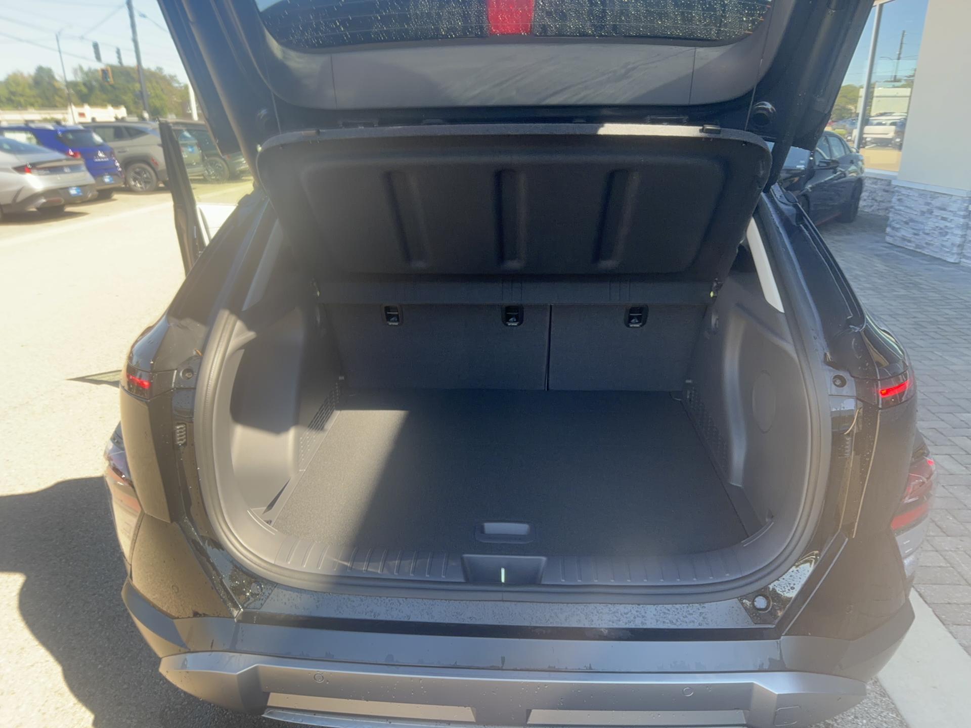 2026 Hyundai Kona Limited AWD, photo 11 of 12