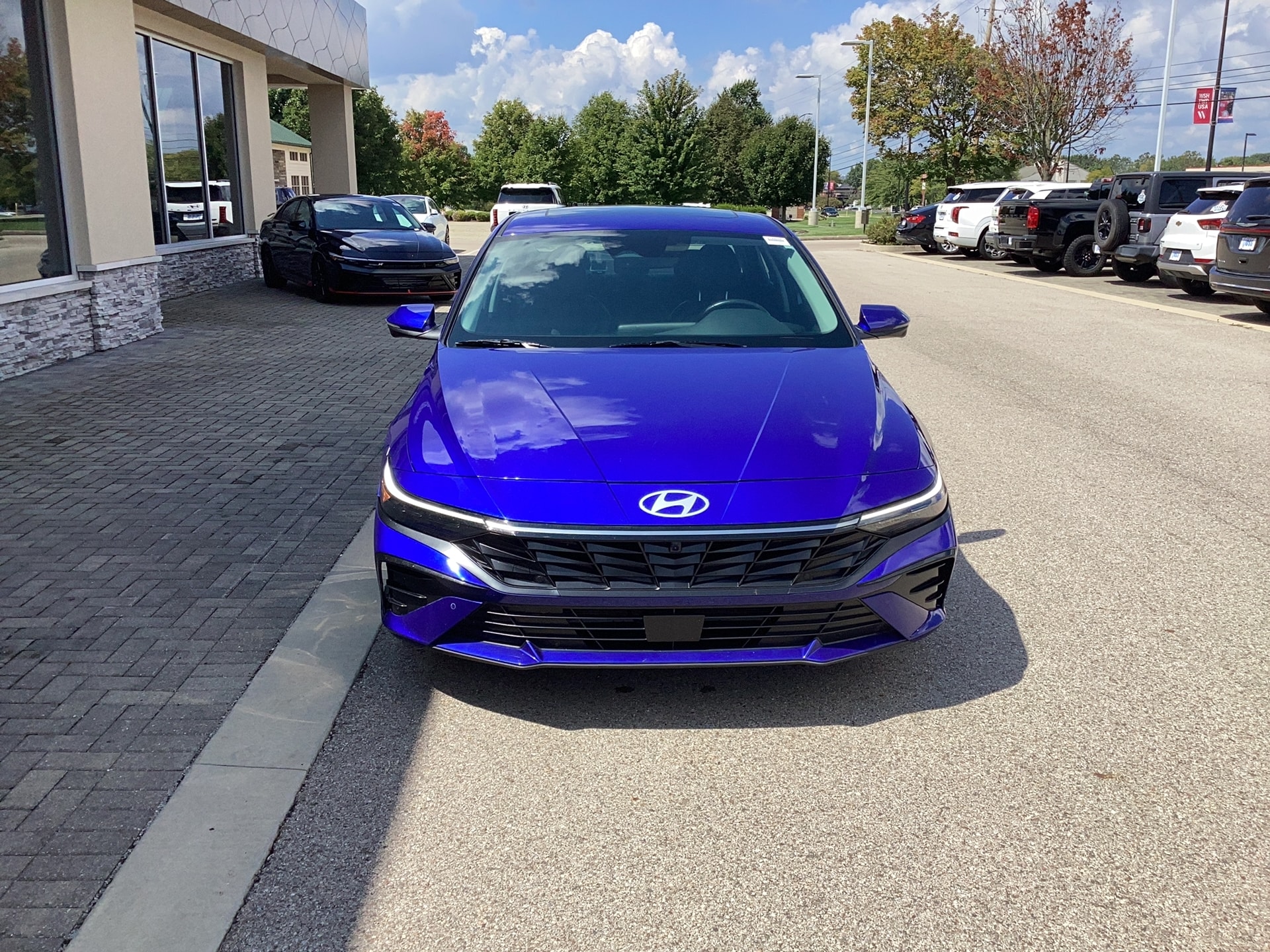 2024 Hyundai Elantra Limited, photo 9 of 12