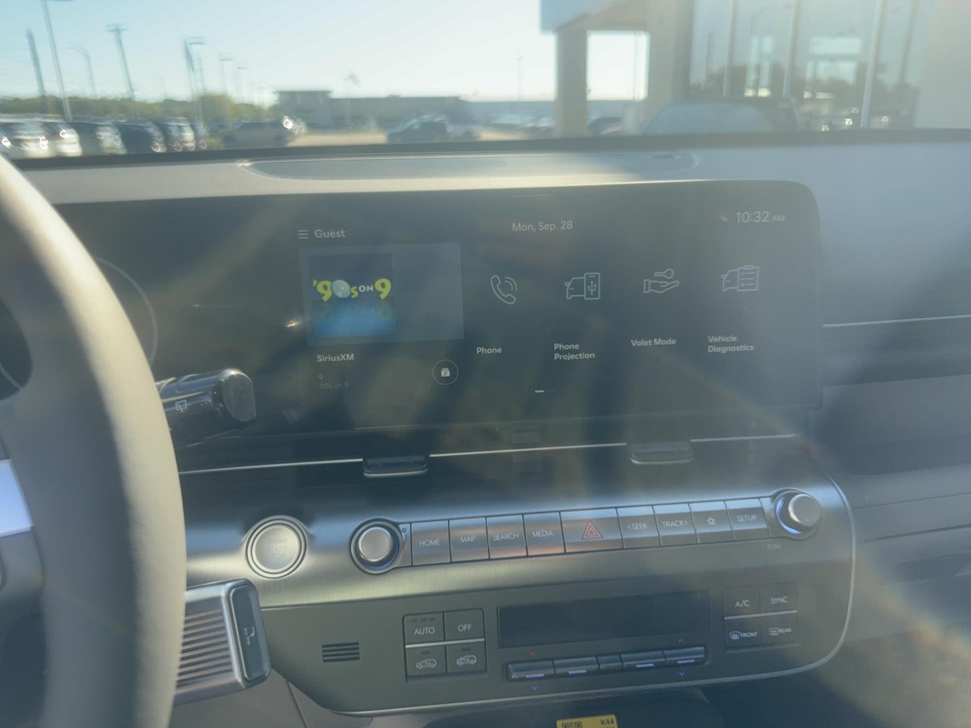 2026 Hyundai Kona Limited AWD, photo 3 of 12