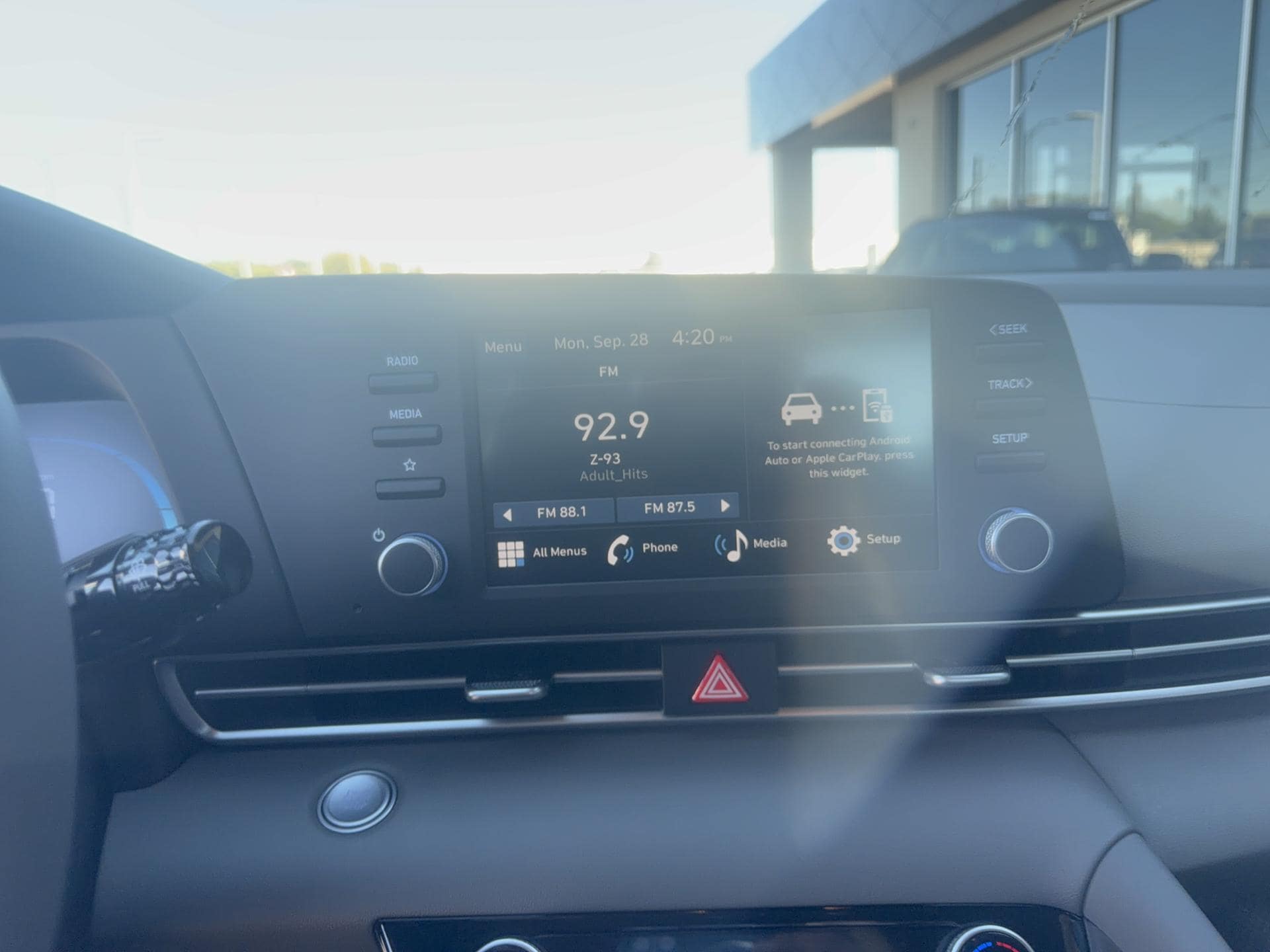 2026 Hyundai Elantra SEL Sport, photo 5 of 12