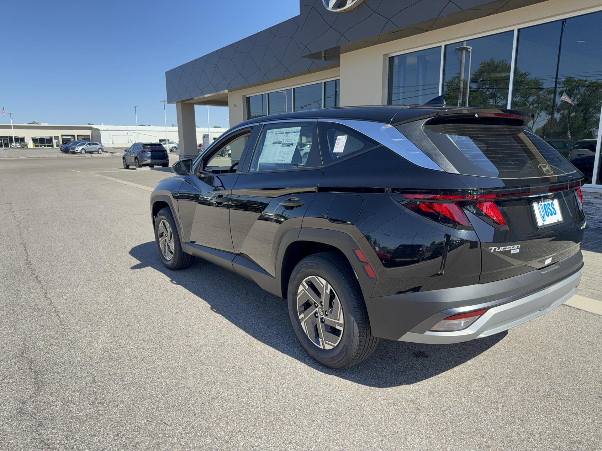 2026 Hyundai Tucson Hybrid Blue, photo 9 of 12
