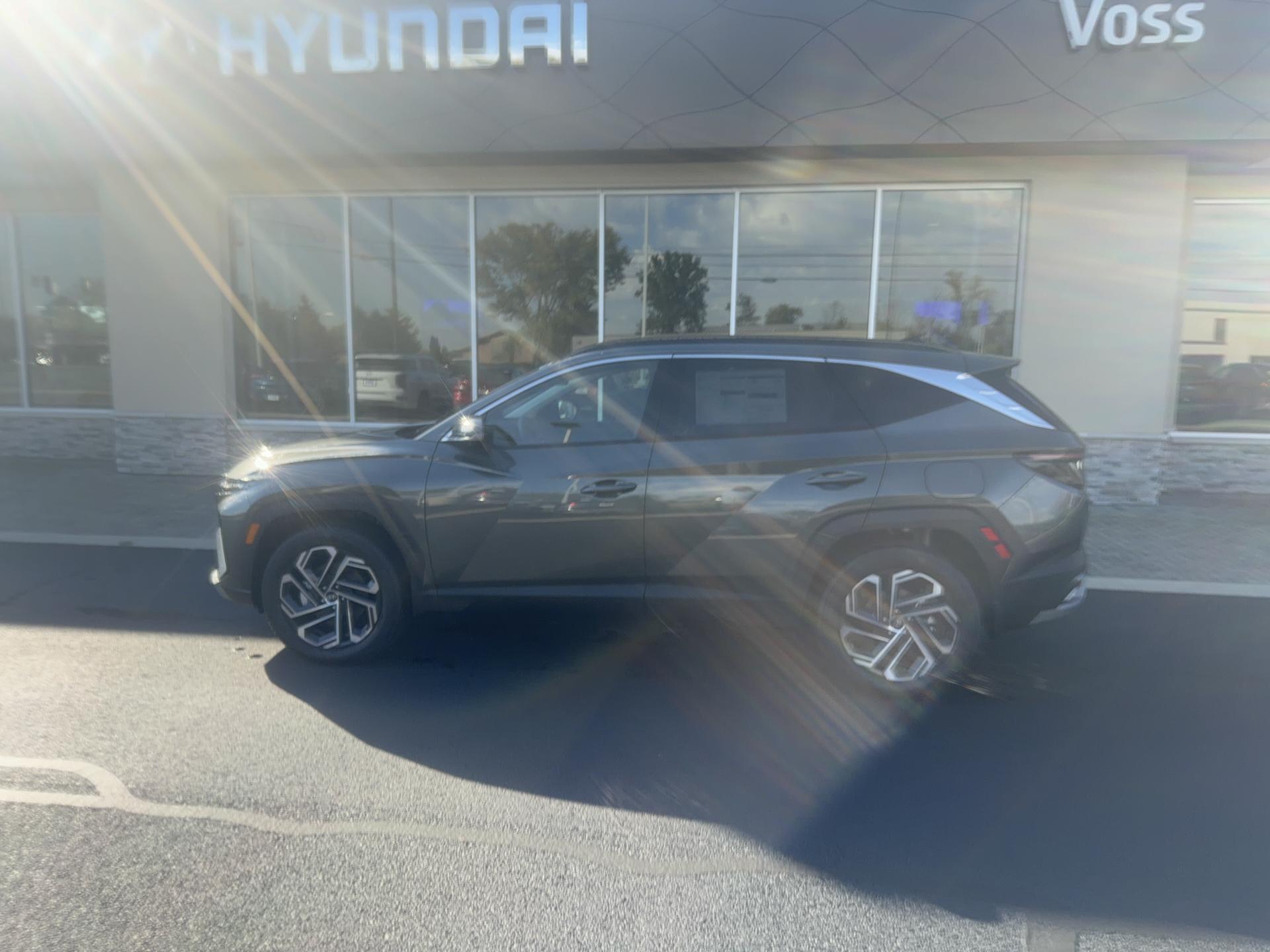 2026 Hyundai Tucson Hybrid Limited, photo 12 of 12