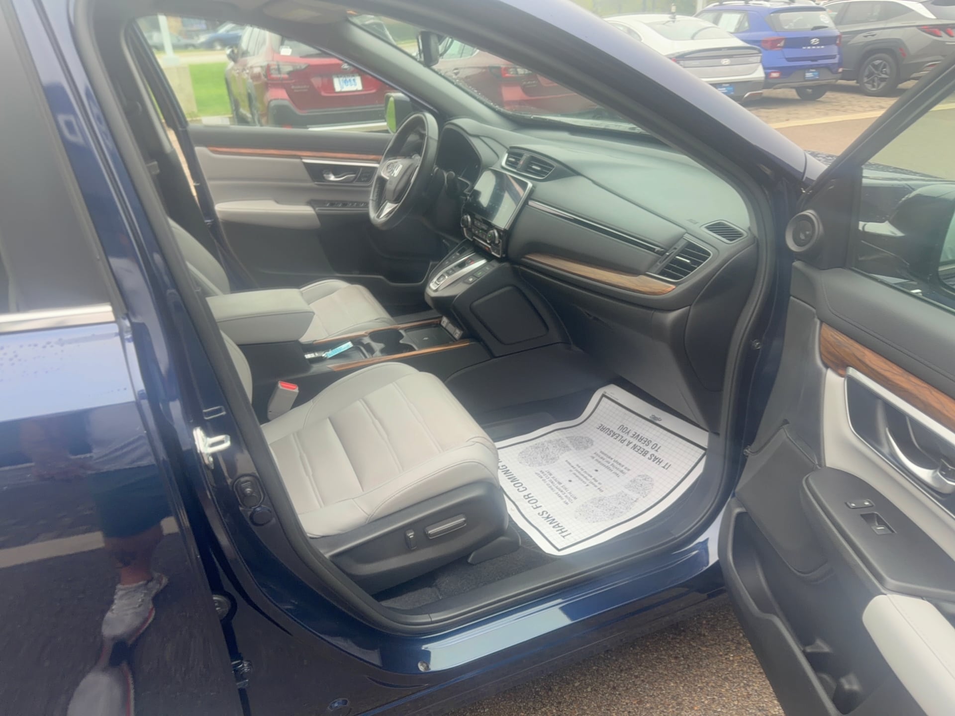 2021 Honda CR-V Hybrid Touring, photo 11 of 12