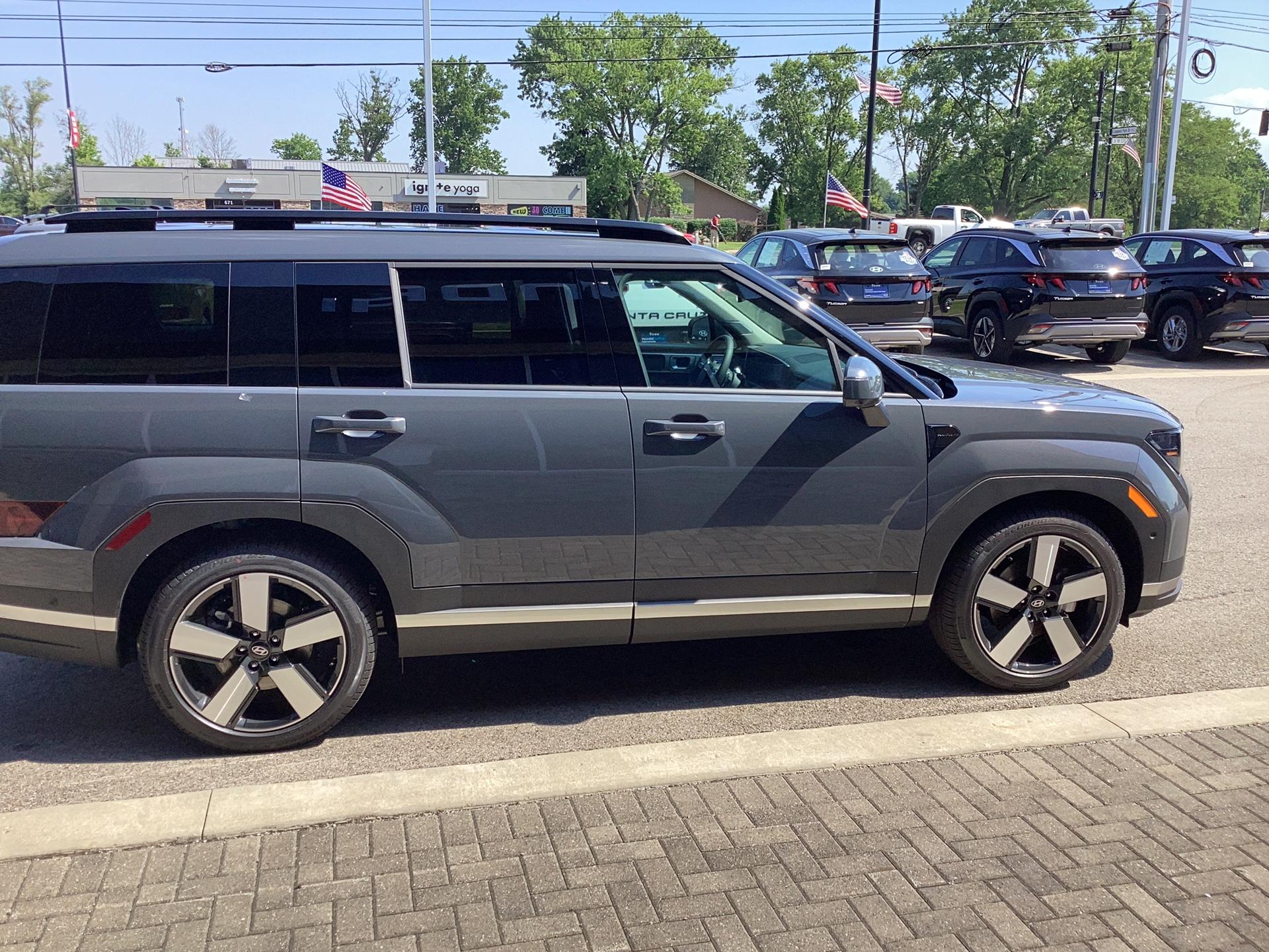 2026 Hyundai Santa Fe Hybrid Limited, photo 6 of 12