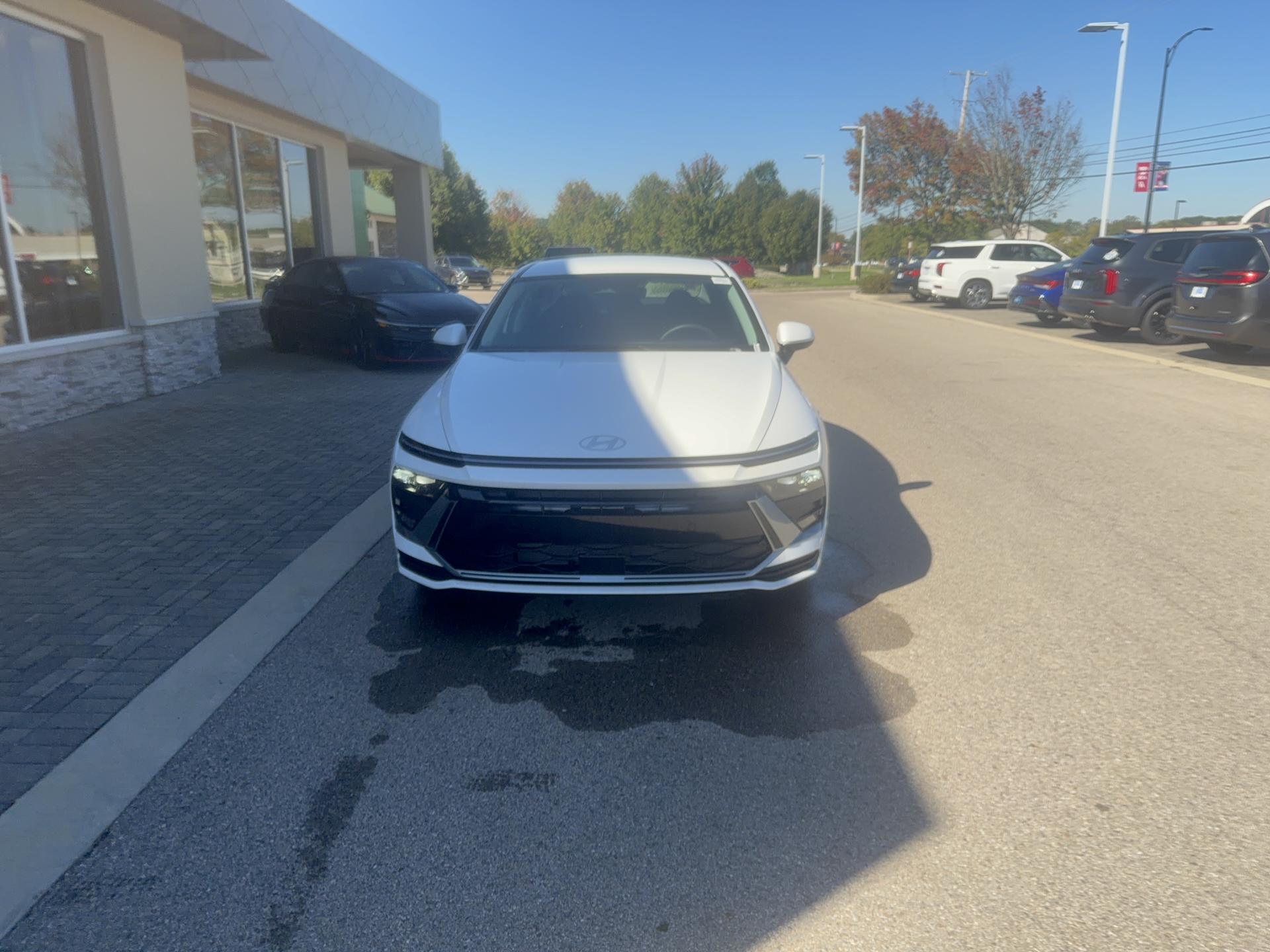2026 Hyundai Sonata SE, photo 9 of 12