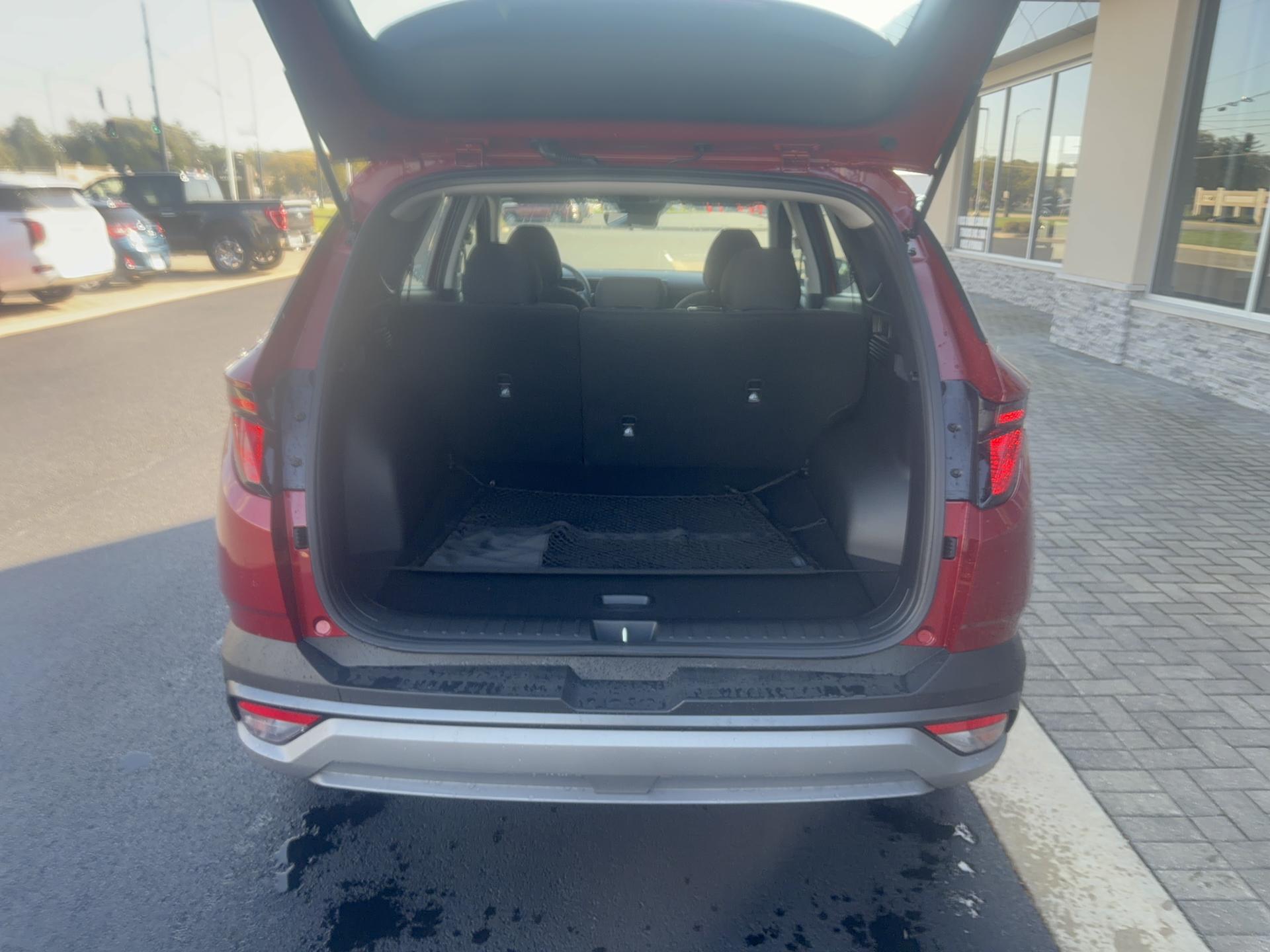 2026 Hyundai Tucson SE AWD, photo 11 of 12