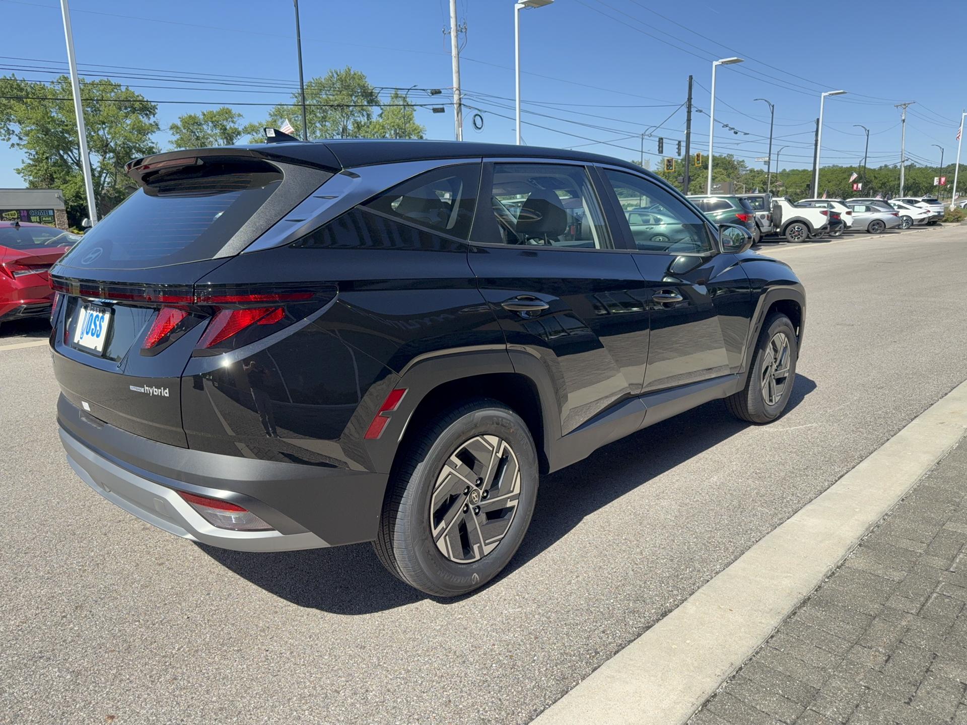 2026 Hyundai Tucson Hybrid Blue, photo 7 of 12