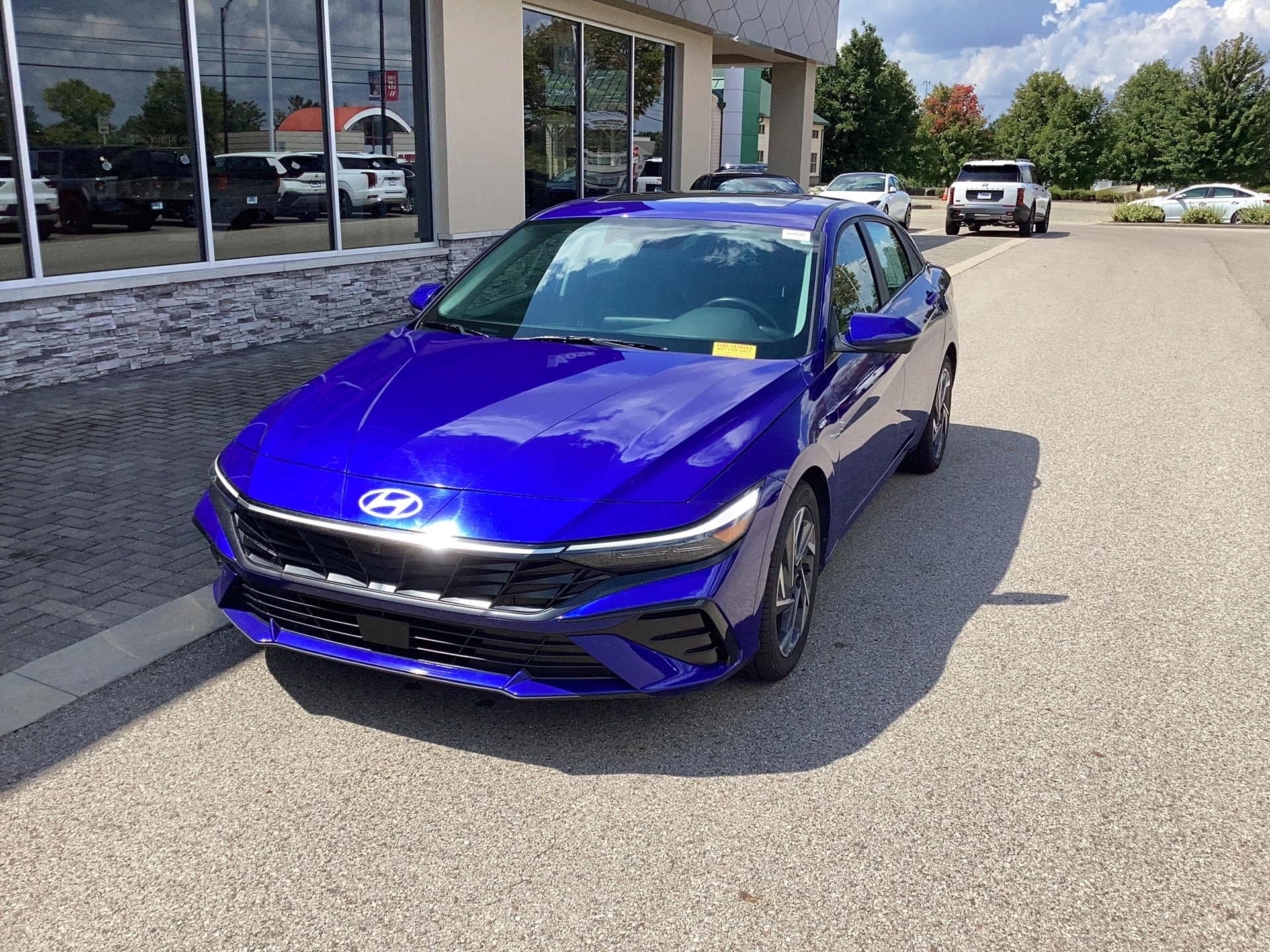 2024 Hyundai Elantra Limited, photo 8 of 12