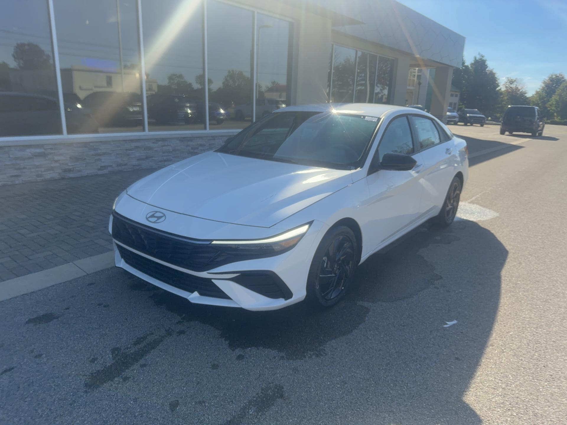 2026 Hyundai Elantra SEL Sport, photo 4 of 12
