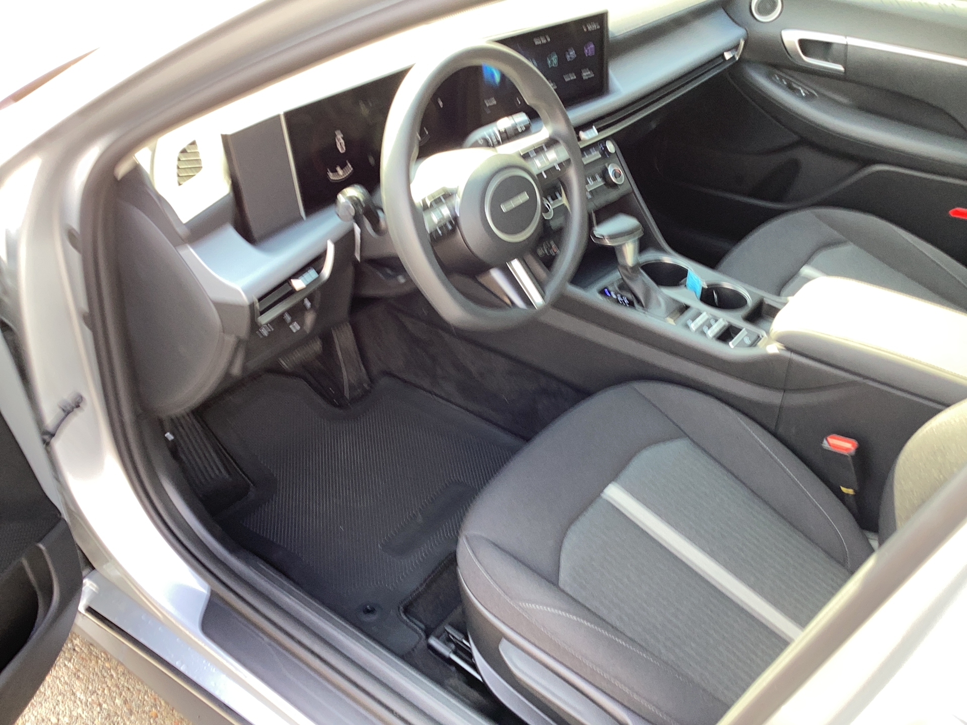 2026 Hyundai Sonata SE, photo 11 of 12