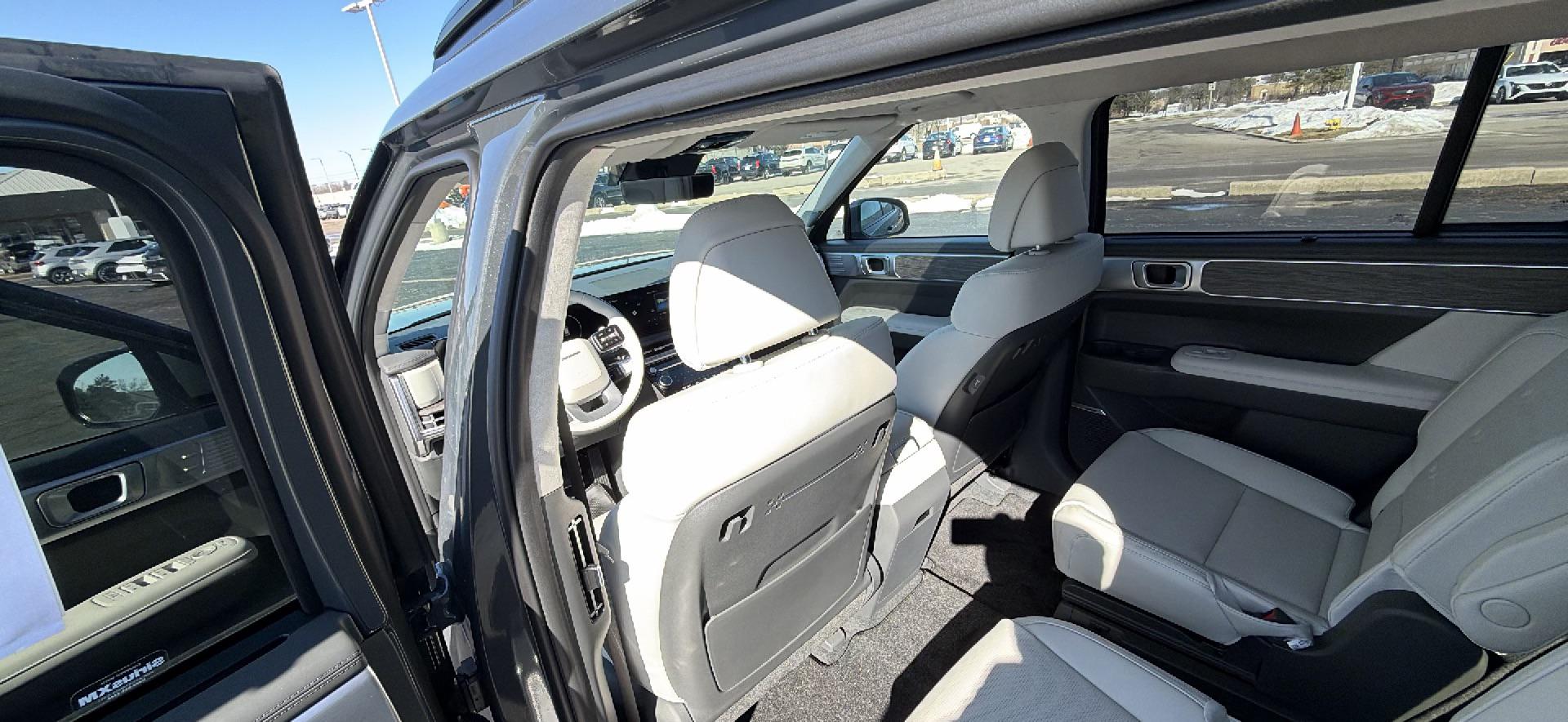 2026 Hyundai Santa Fe Calligraphy AWD, photo 11 of 12