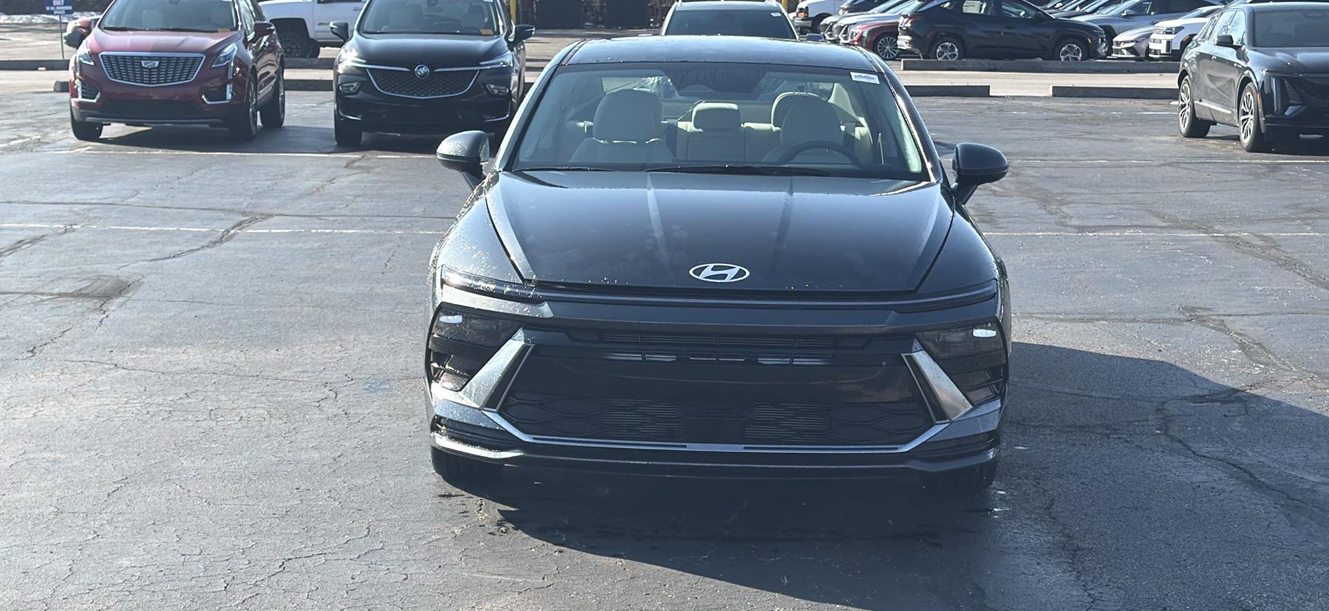 2026 Hyundai Sonata SEL Sport, photo 2 of 12