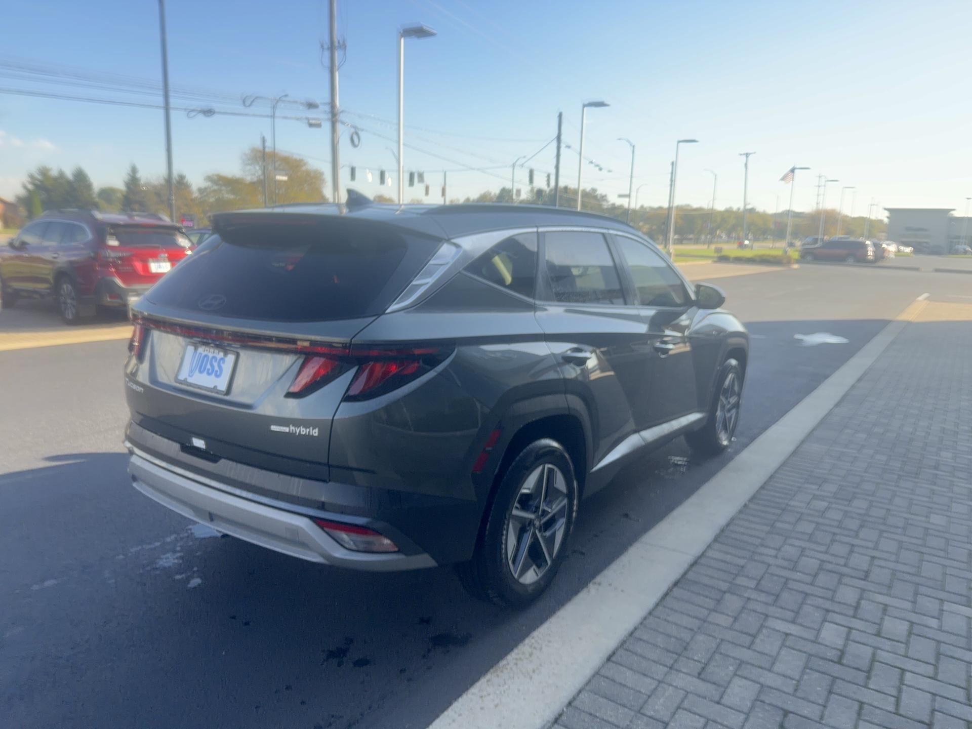2026 Hyundai Tucson Hybrid SEL AWD, photo 6 of 12