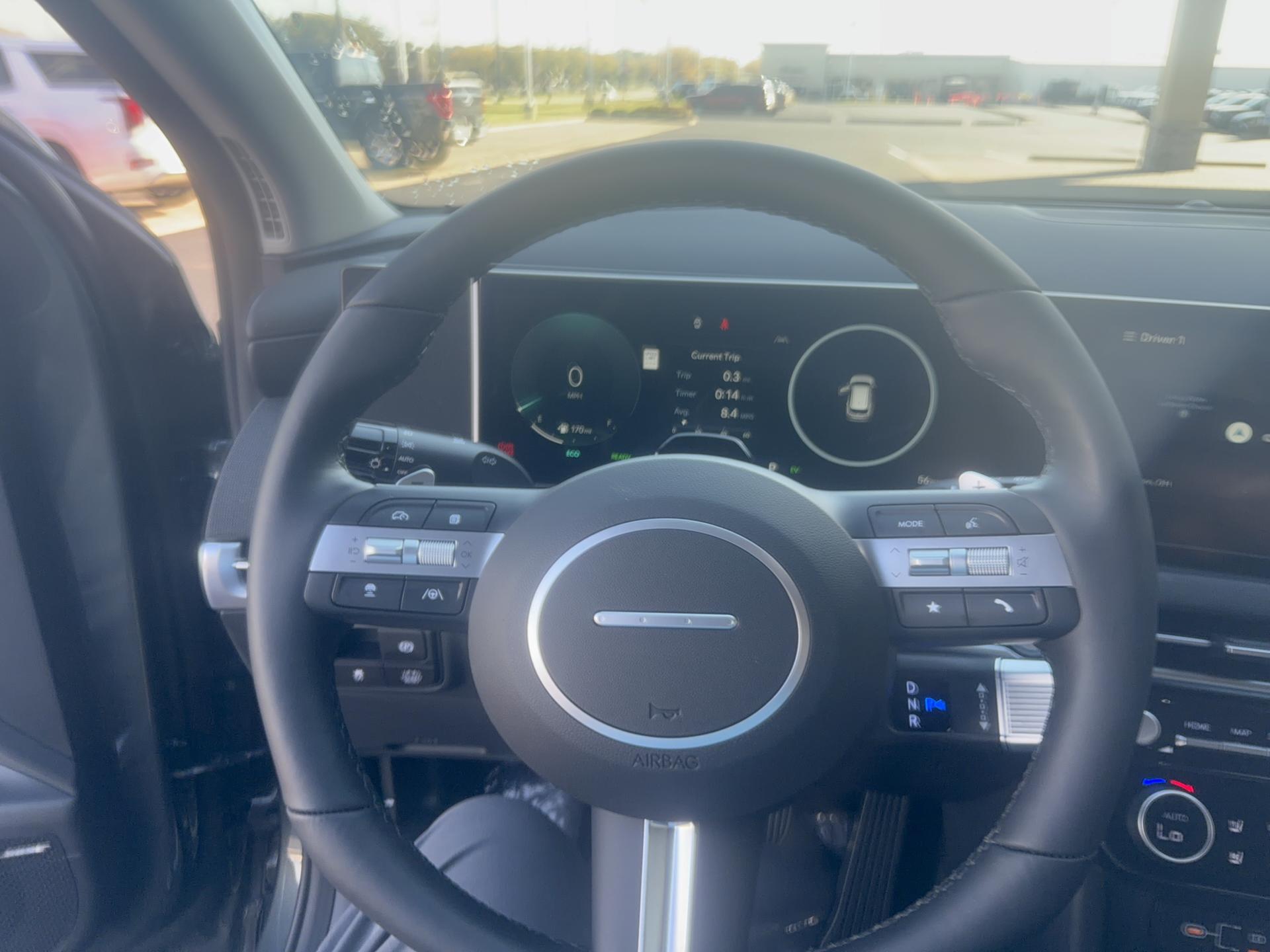 2026 Hyundai Tucson Hybrid Limited, photo 7 of 12