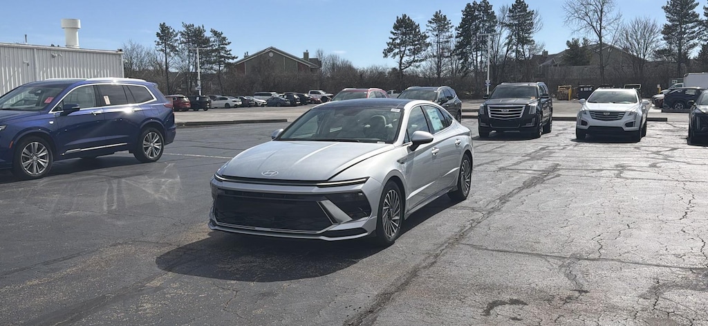New 2026 Hyundai Sonata Hybrid SEL Sedan