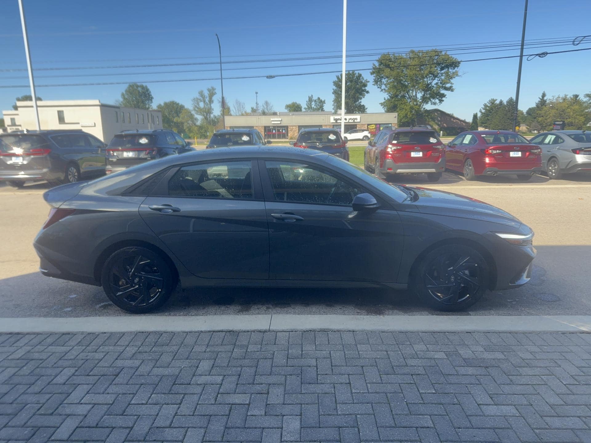 2026 Hyundai Elantra SEL Sport Plus, photo 5 of 12