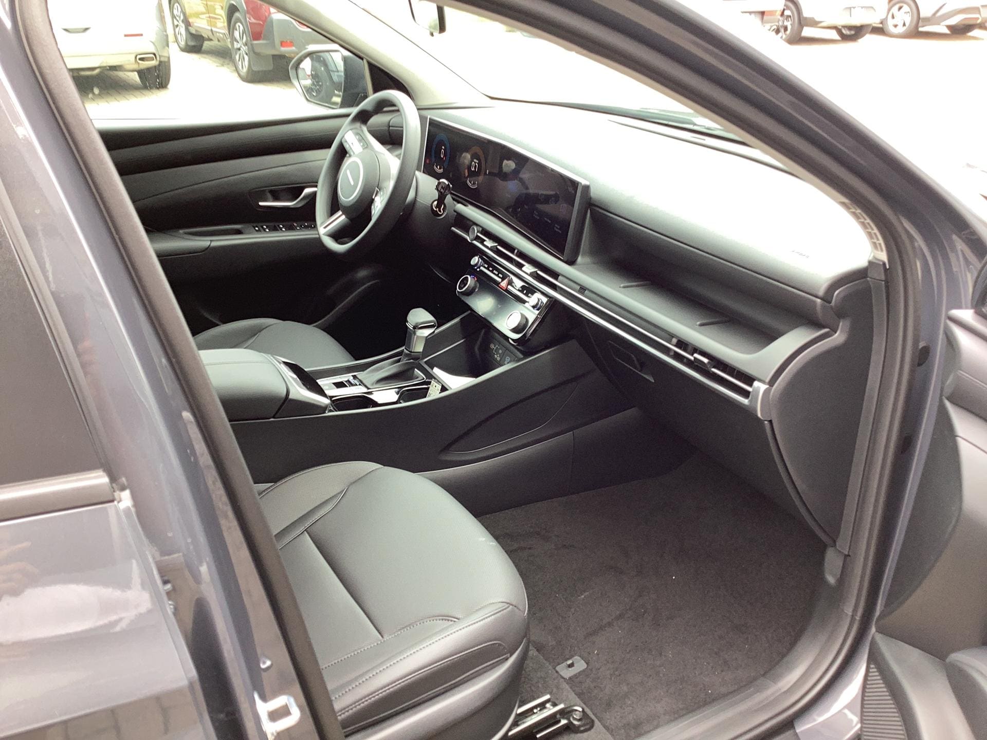 2026 Hyundai Tucson SEL Plus AWD, photo 6 of 12