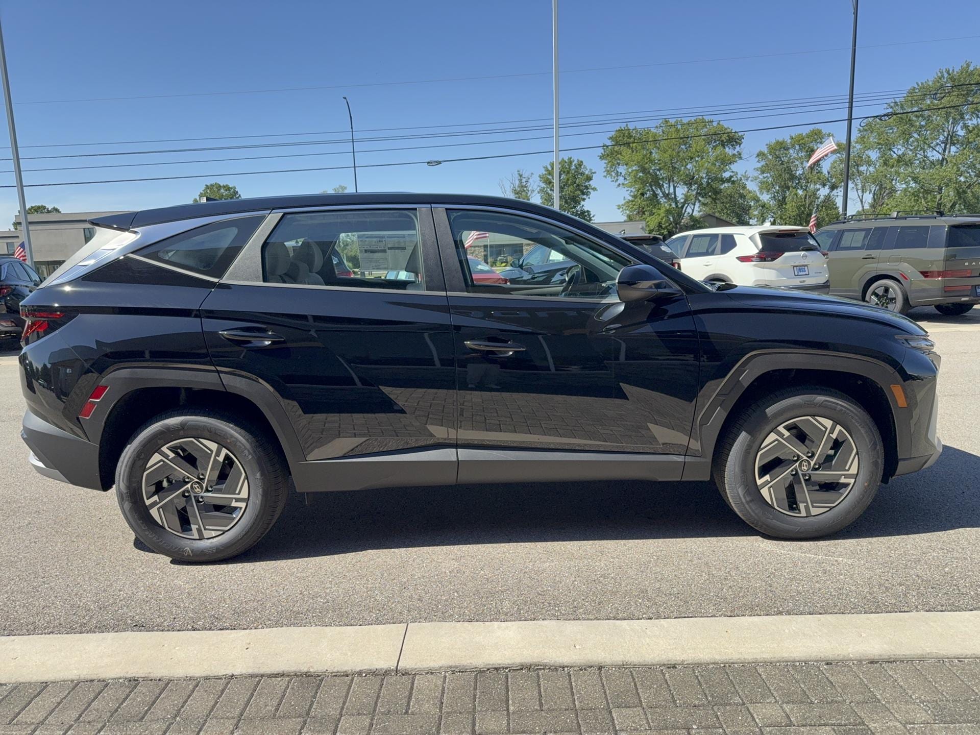 2026 Hyundai Tucson Hybrid Blue, photo 6 of 12