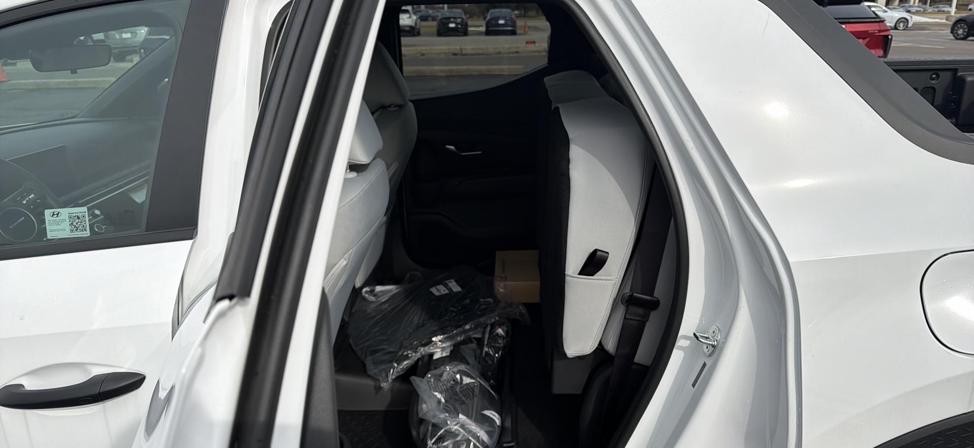 2026 Hyundai Santa Cruz SE - Photo 12