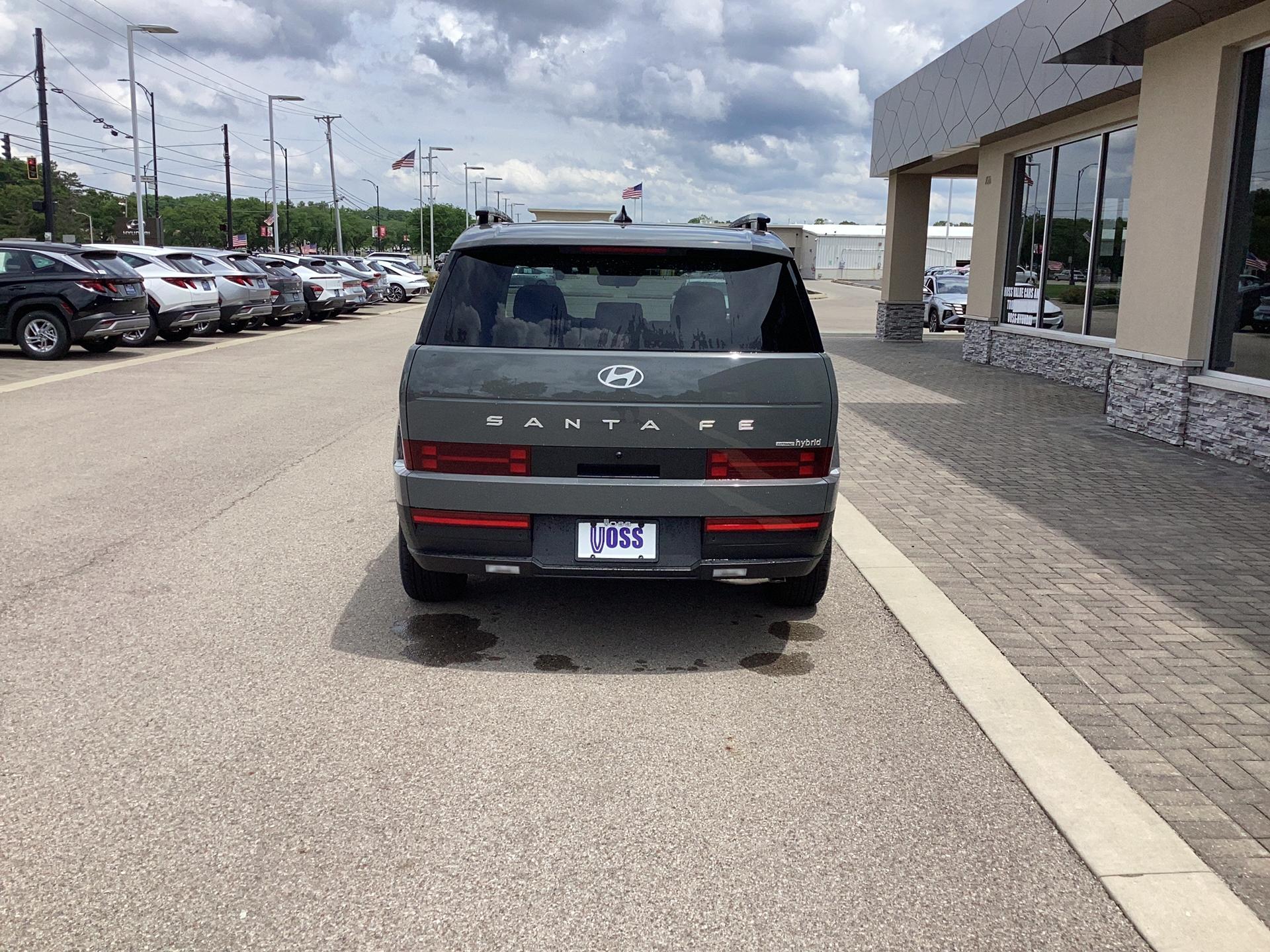 2026 Hyundai Santa Fe Hybrid SEL, photo 9 of 12