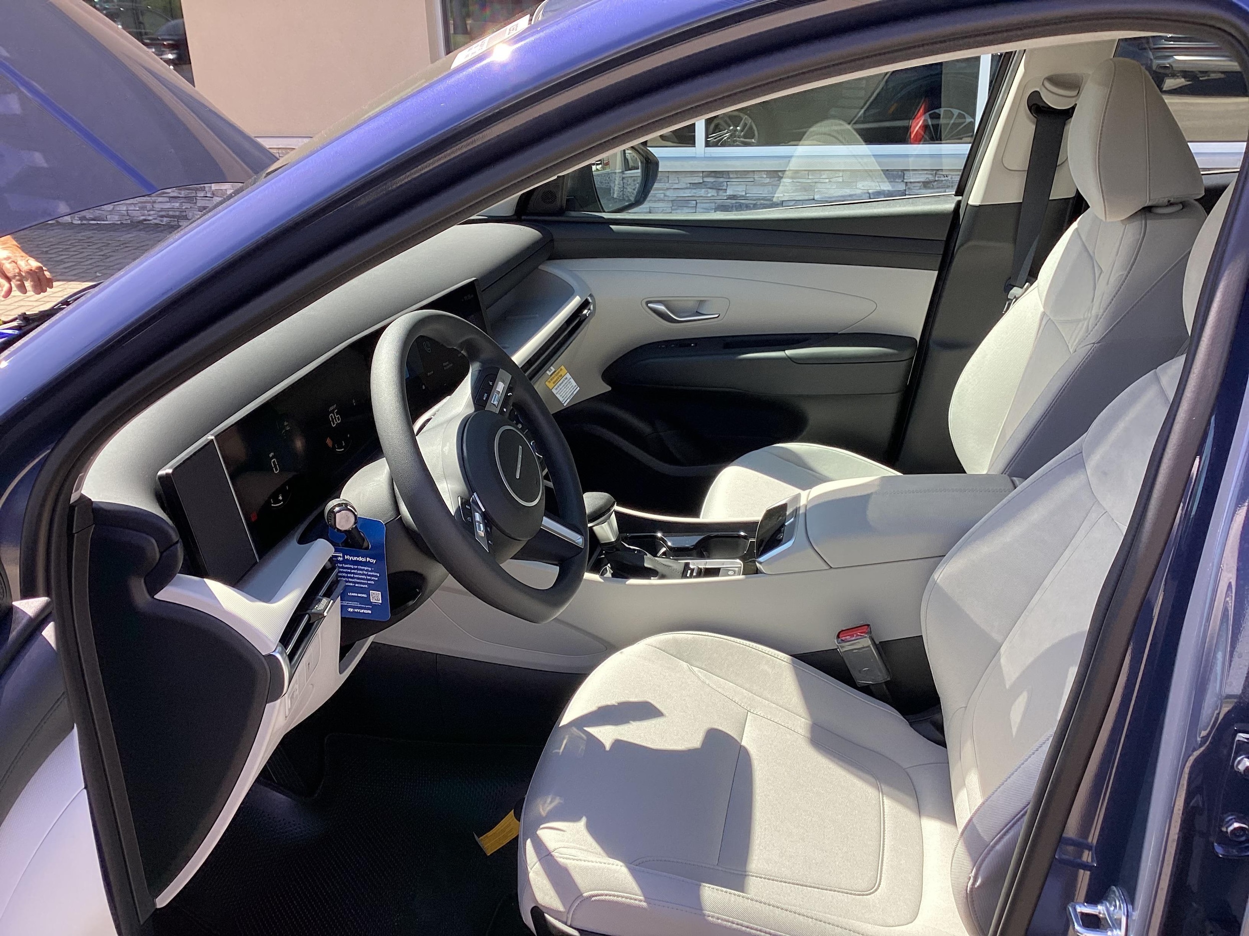 2026 Hyundai Tucson Hybrid Blue, photo 2 of 12