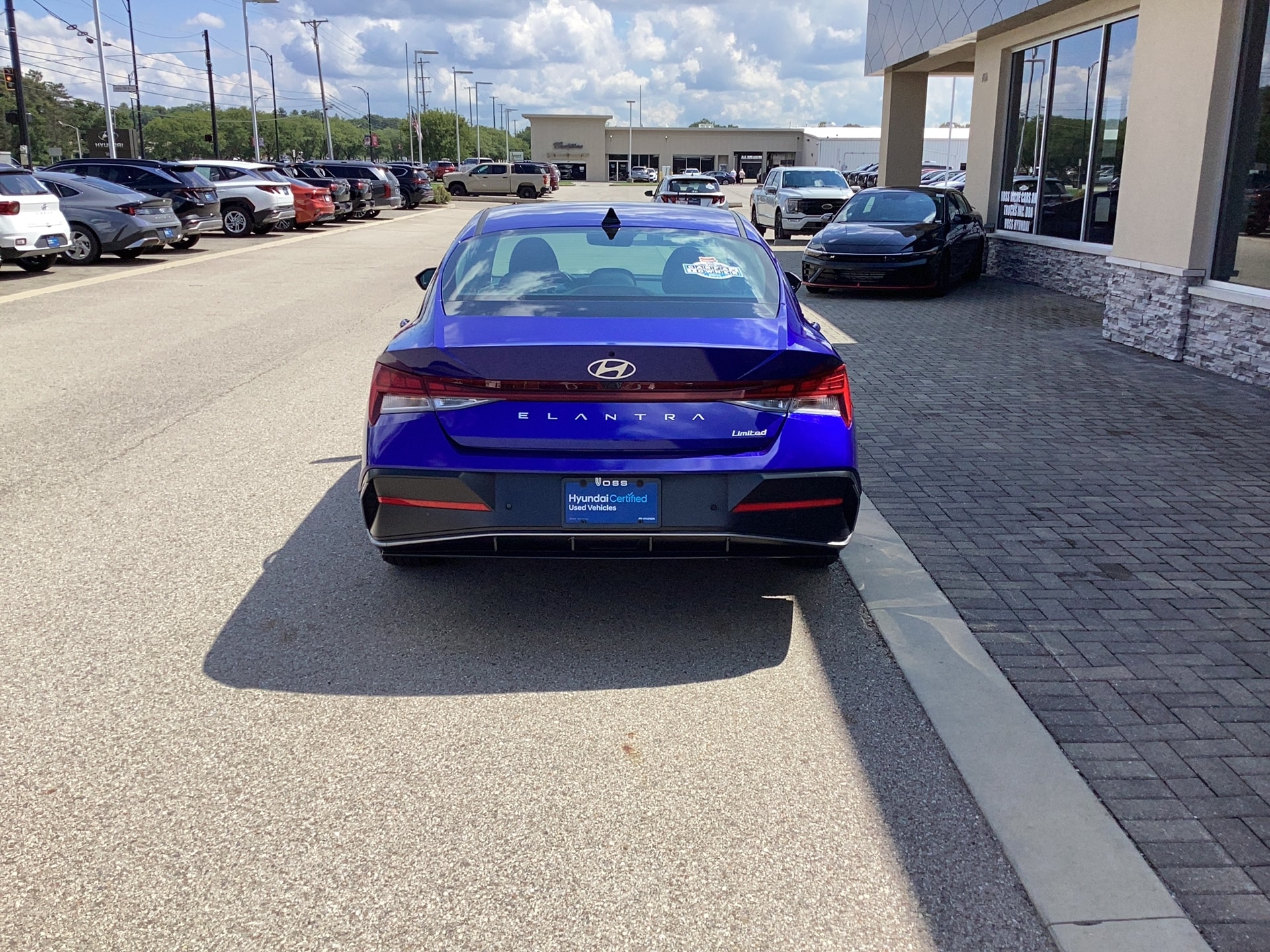 2024 Hyundai Elantra Limited, photo 5 of 12