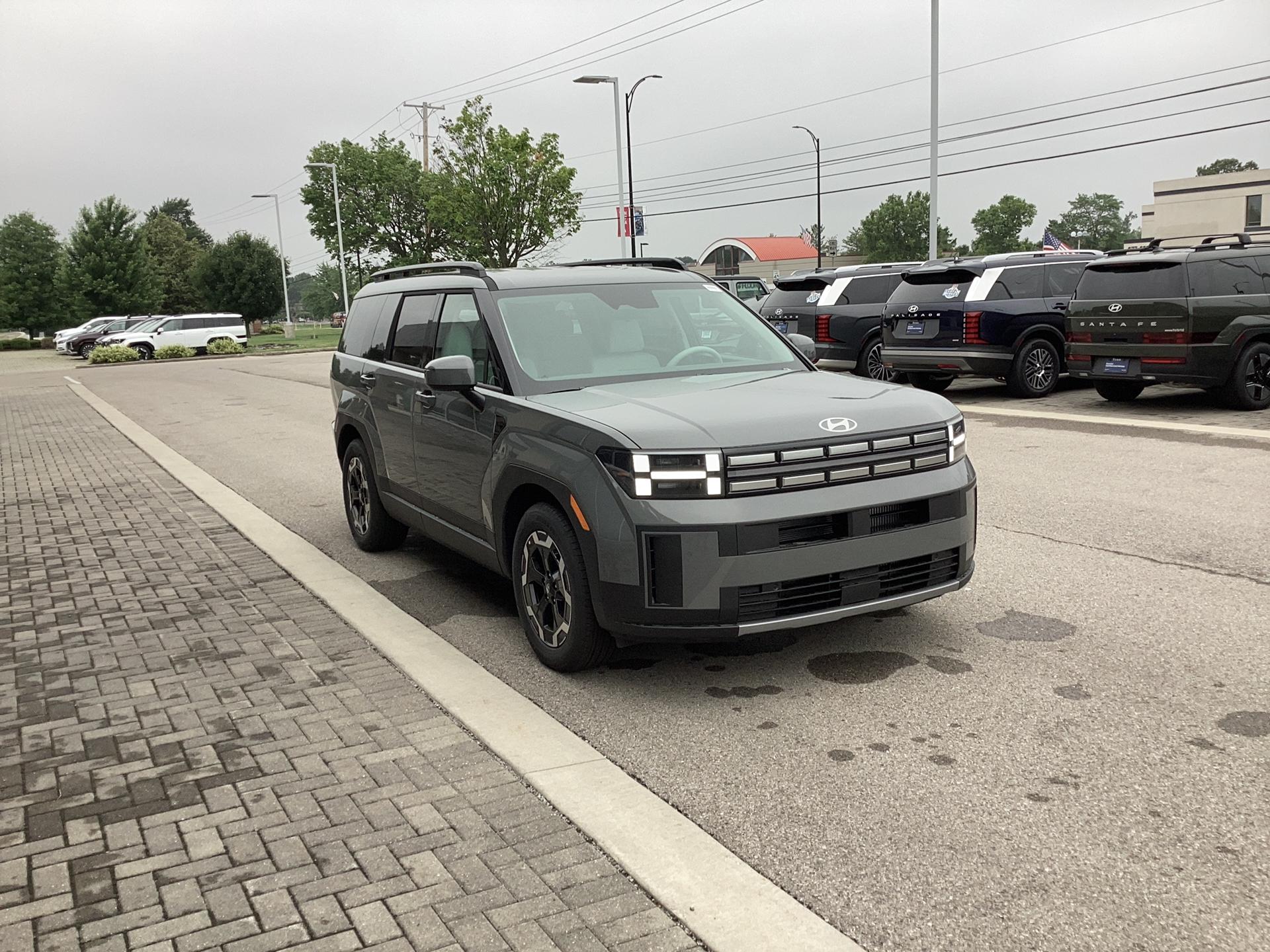 2026 Hyundai Santa Fe SEL AWD, photo 5 of 12