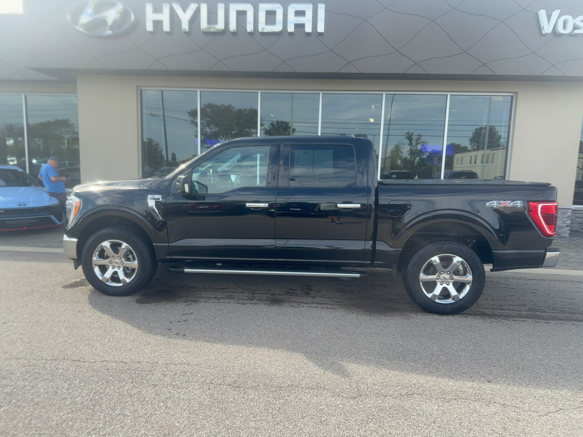 2023 Ford F-150 XLT, photo 7 of 12