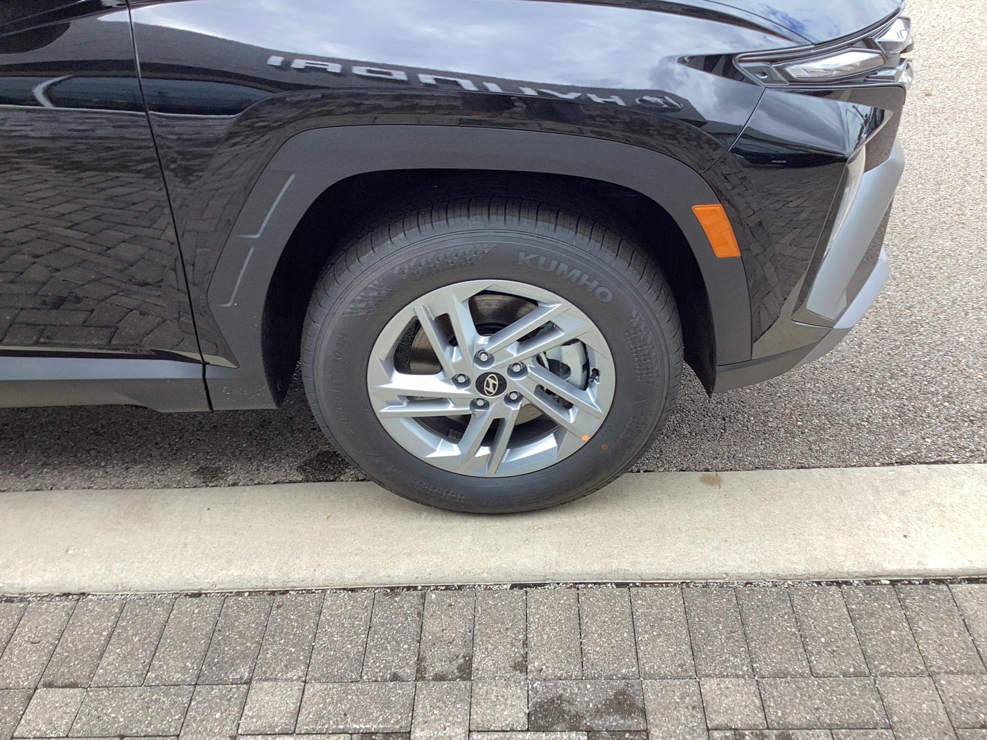 2026 Hyundai Tucson SE AWD, photo 3 of 12
