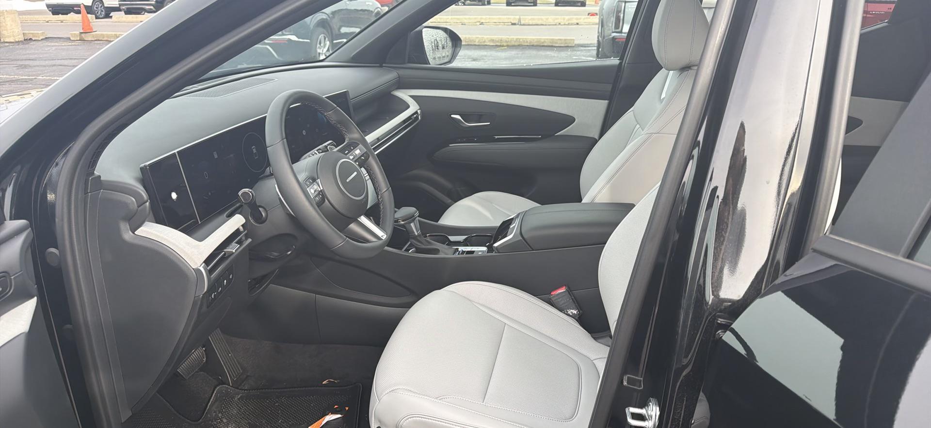 2025 Hyundai Santa Cruz Limited - Photo 12