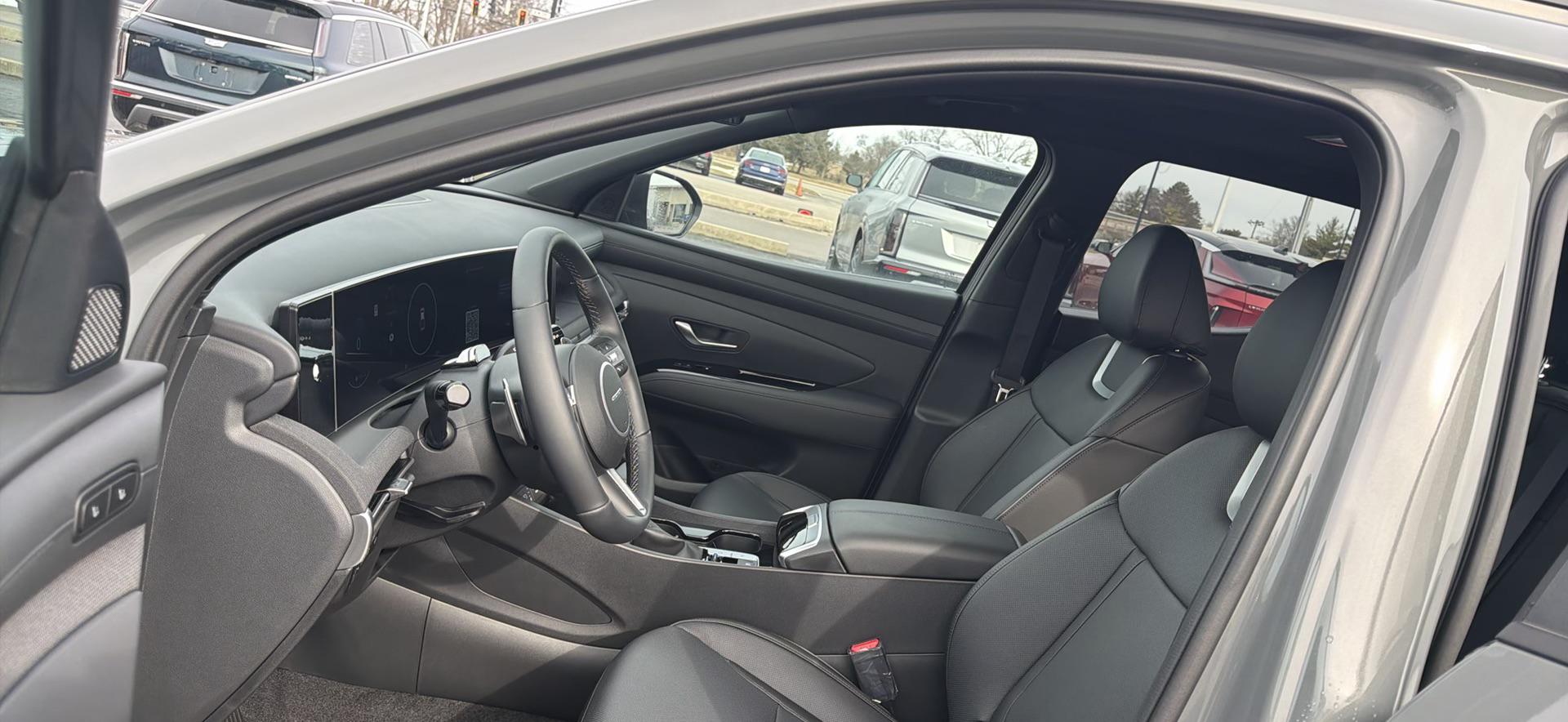 2026 Hyundai Santa Cruz Limited - Photo 11