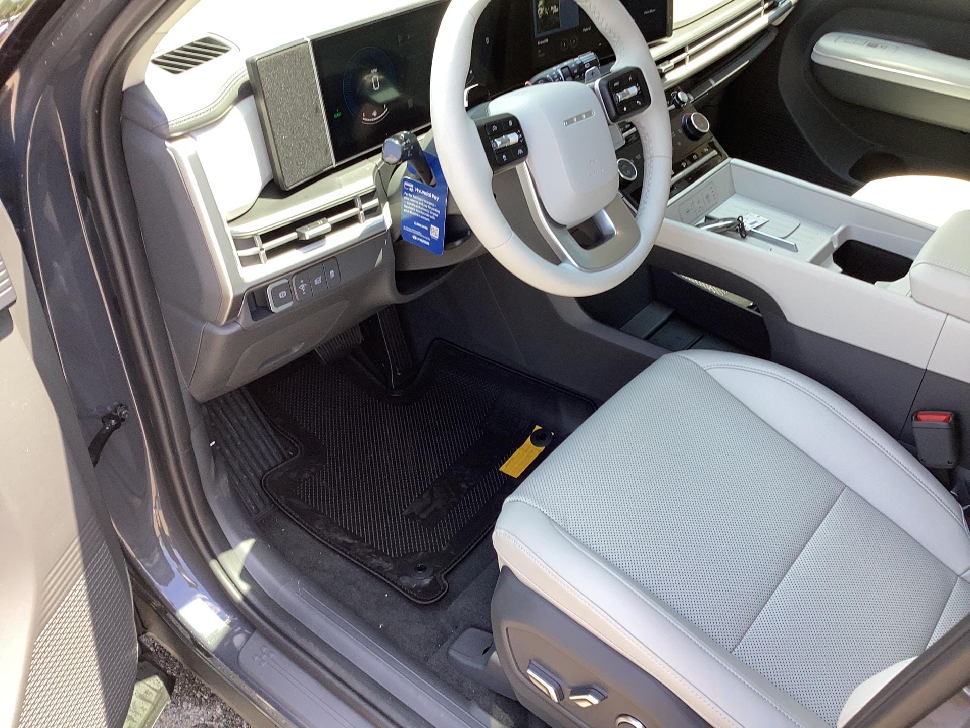 2026 Hyundai Santa Fe Hybrid SEL, photo 2 of 12