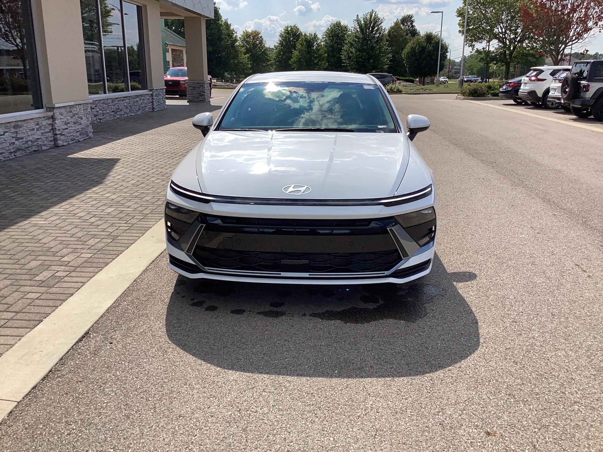 2026 Hyundai Sonata SE, photo 9 of 12