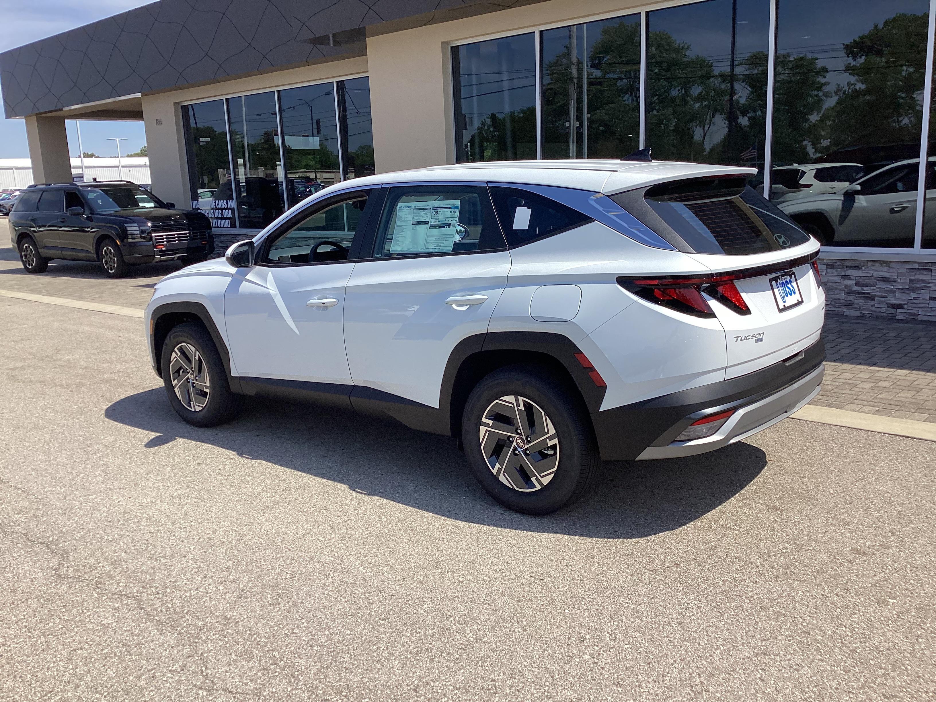 2026 Hyundai Tucson Hybrid Blue, photo 5 of 12