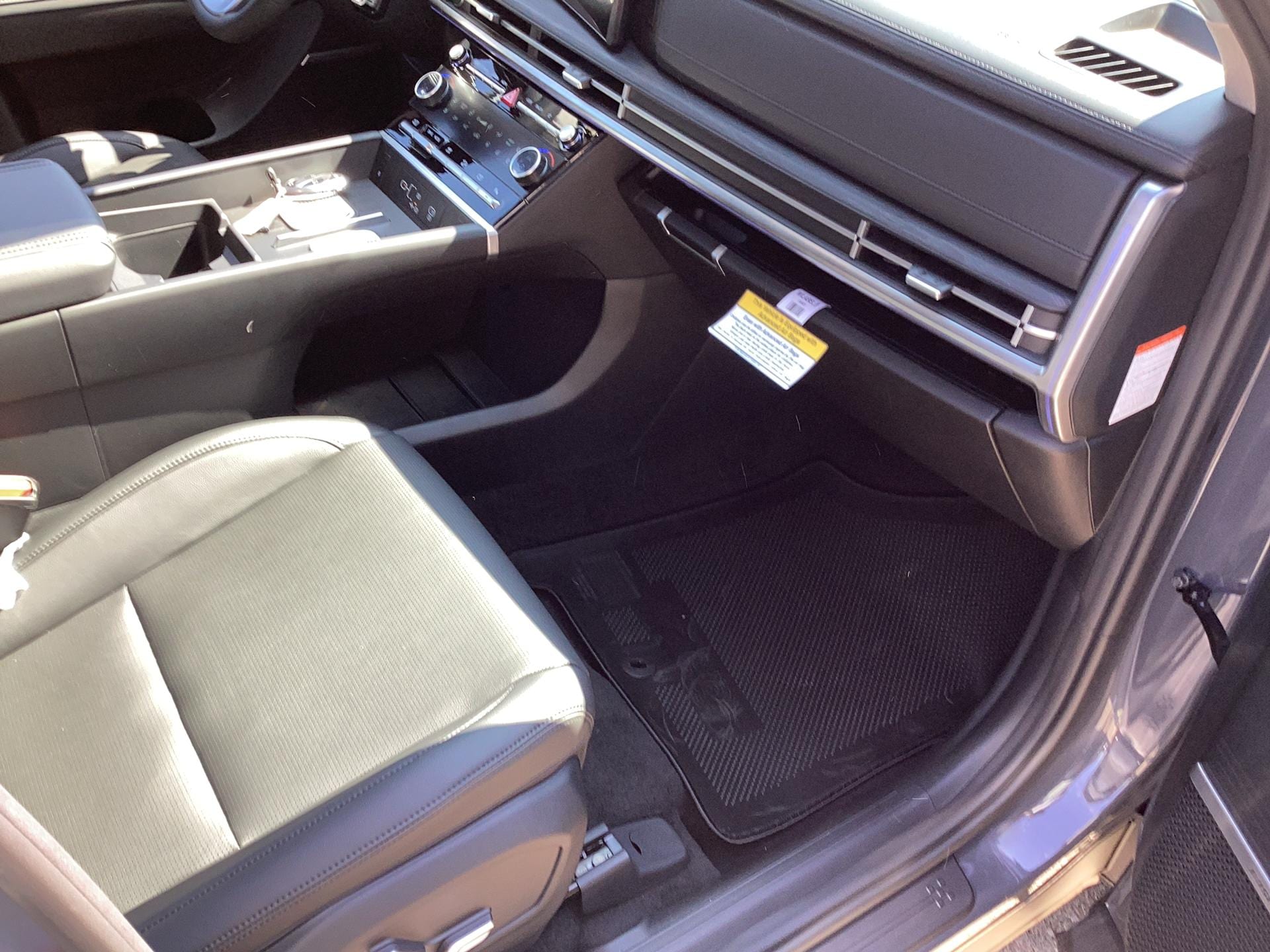 2026 Hyundai Santa Fe Hybrid Limited, photo 12 of 12
