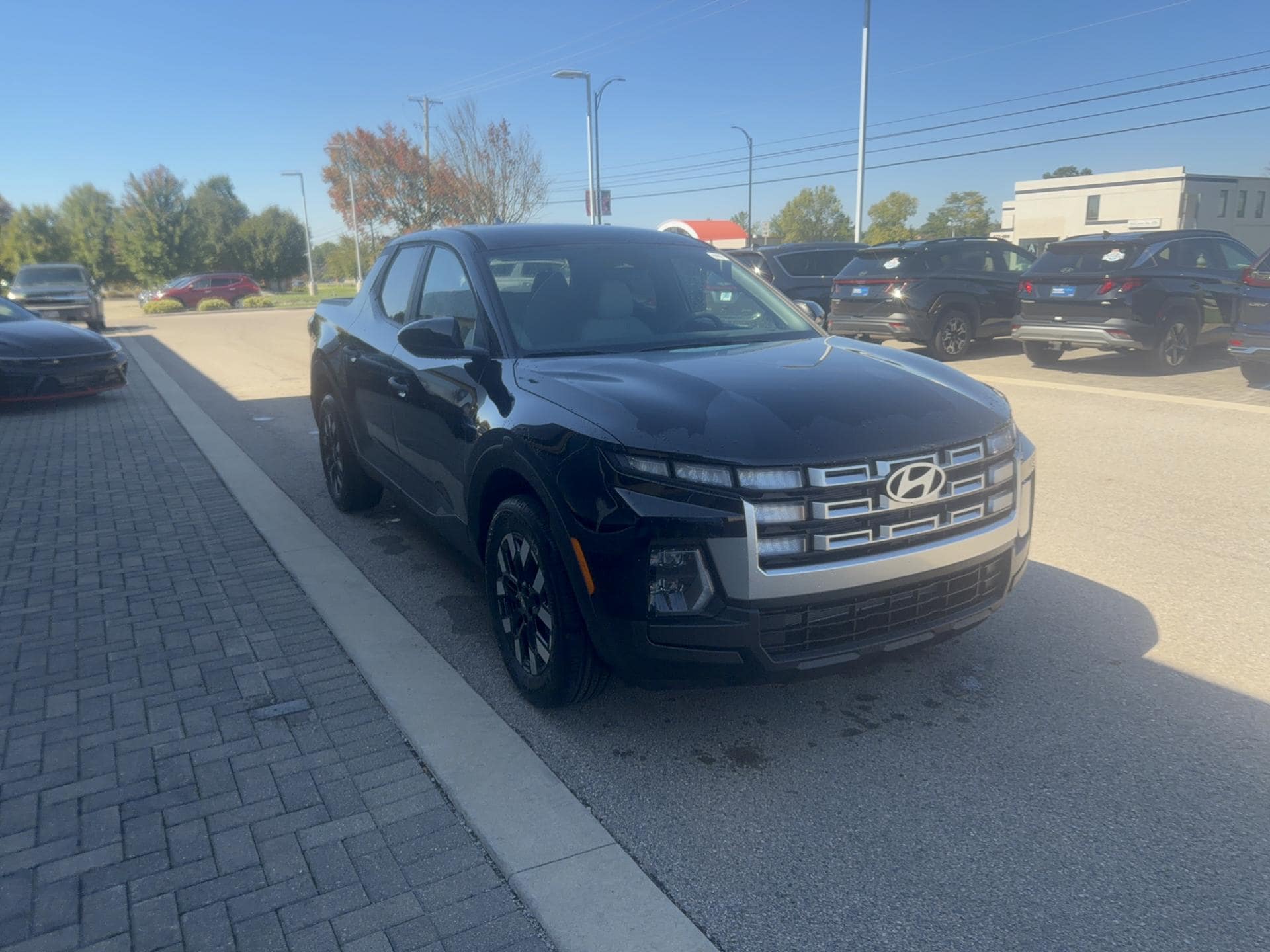 2027 Hyundai Santa Cruz SE AWD, photo 3 of 12