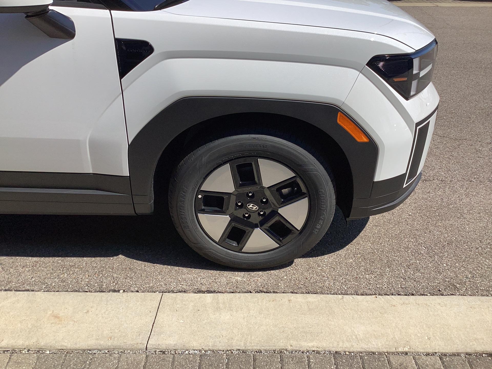 2026 Hyundai Santa Fe Hybrid SEL, photo 3 of 12